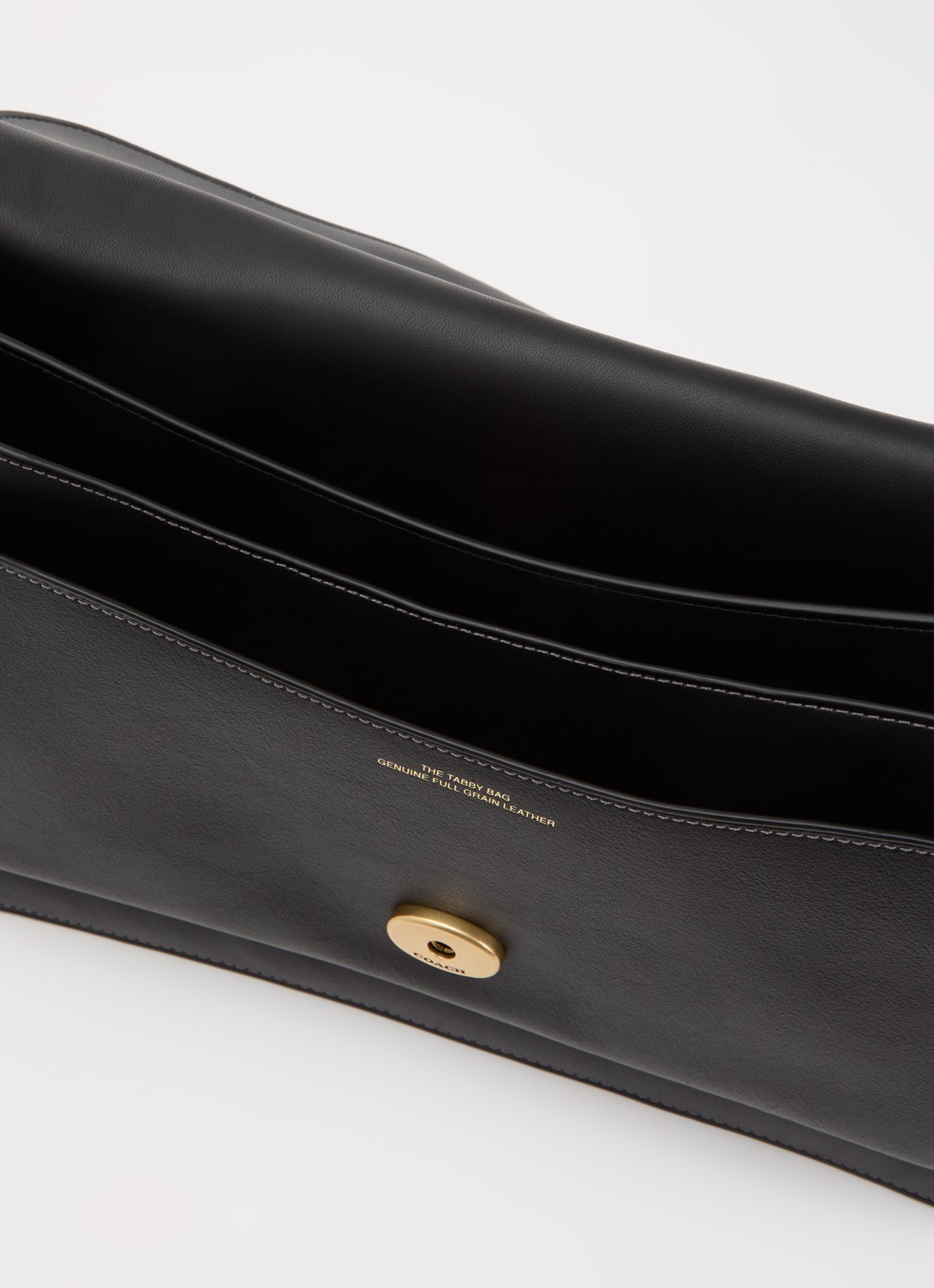 Coach Tabby 36 schoudertas van leer met logo  - detail zwart