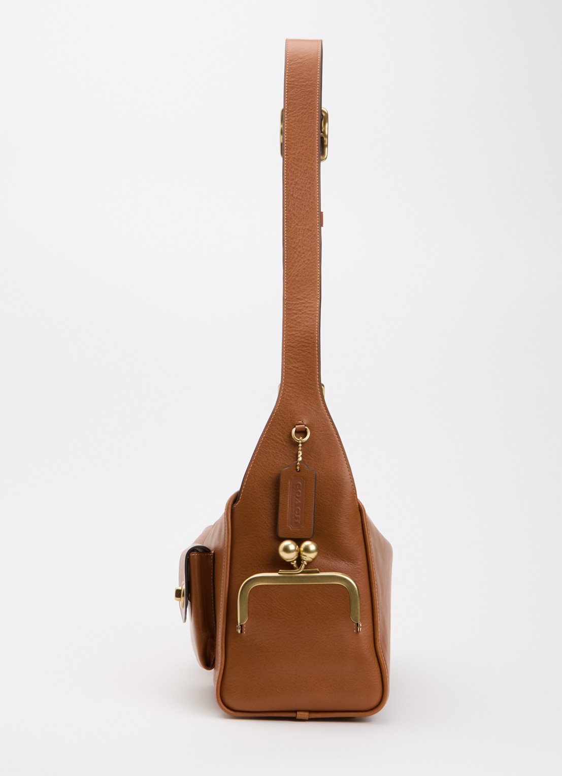 Coach Turnlock Haversack schoudertas van kalfsleer met verstelbare schouderriem  - detail 2 bruin