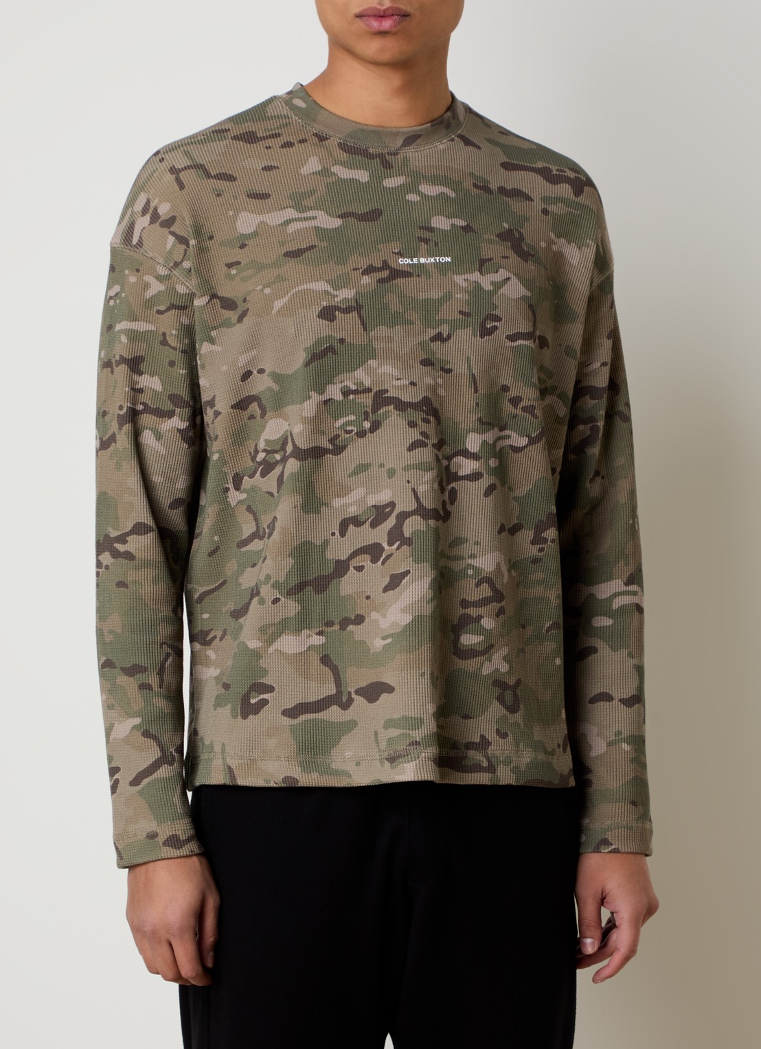 Cole Buxton Longsleeve met camouflageprint - detail 3 khaki