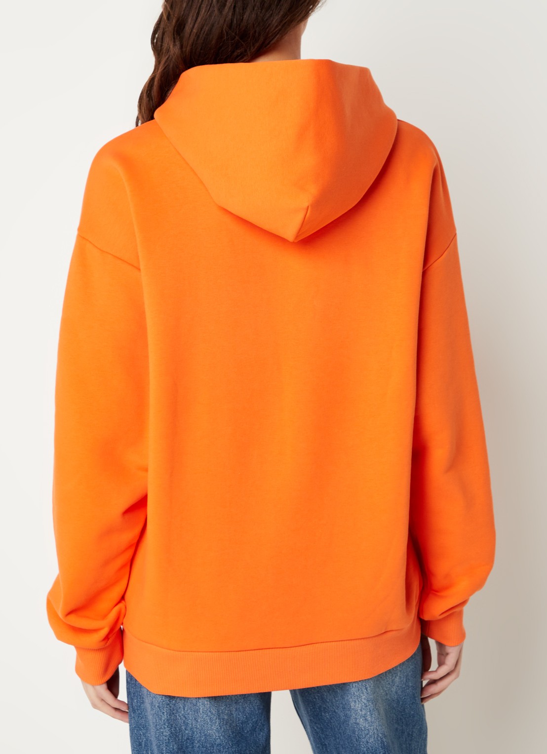 Colourful Rebel CLRFL RBL oversized hoodie in biologische katoenblend - achterkant orange