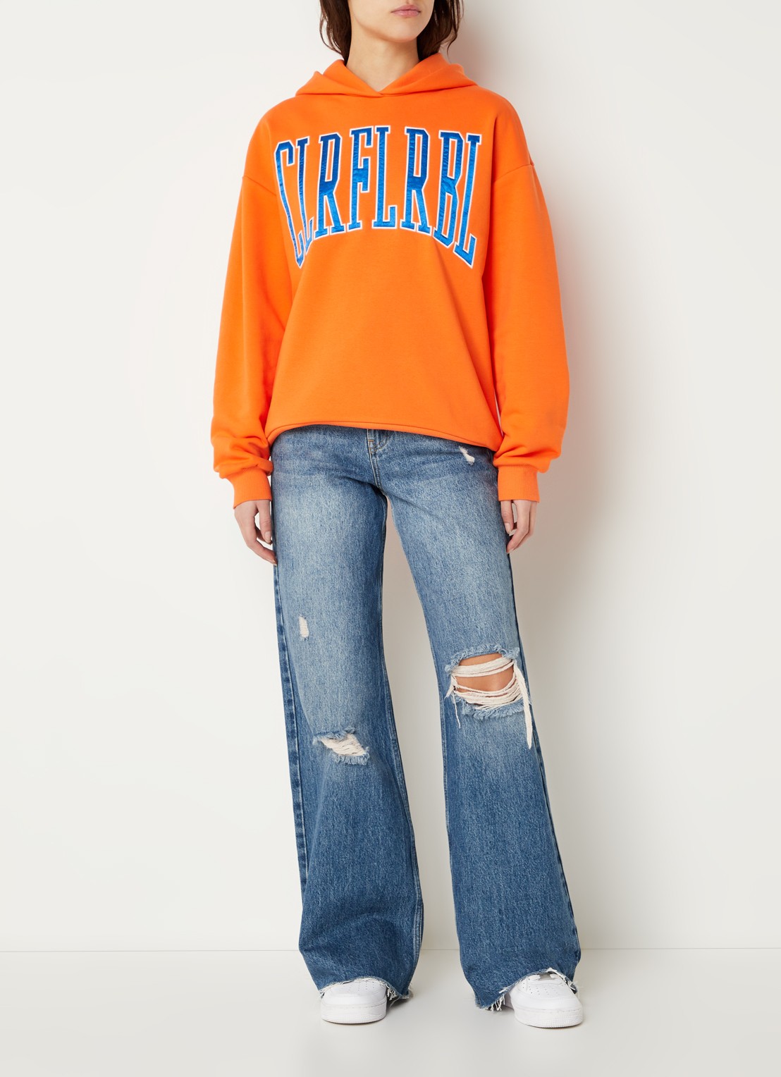Colourful Rebel CLRFL RBL oversized hoodie in biologische katoenblend - voorkant 3 orange