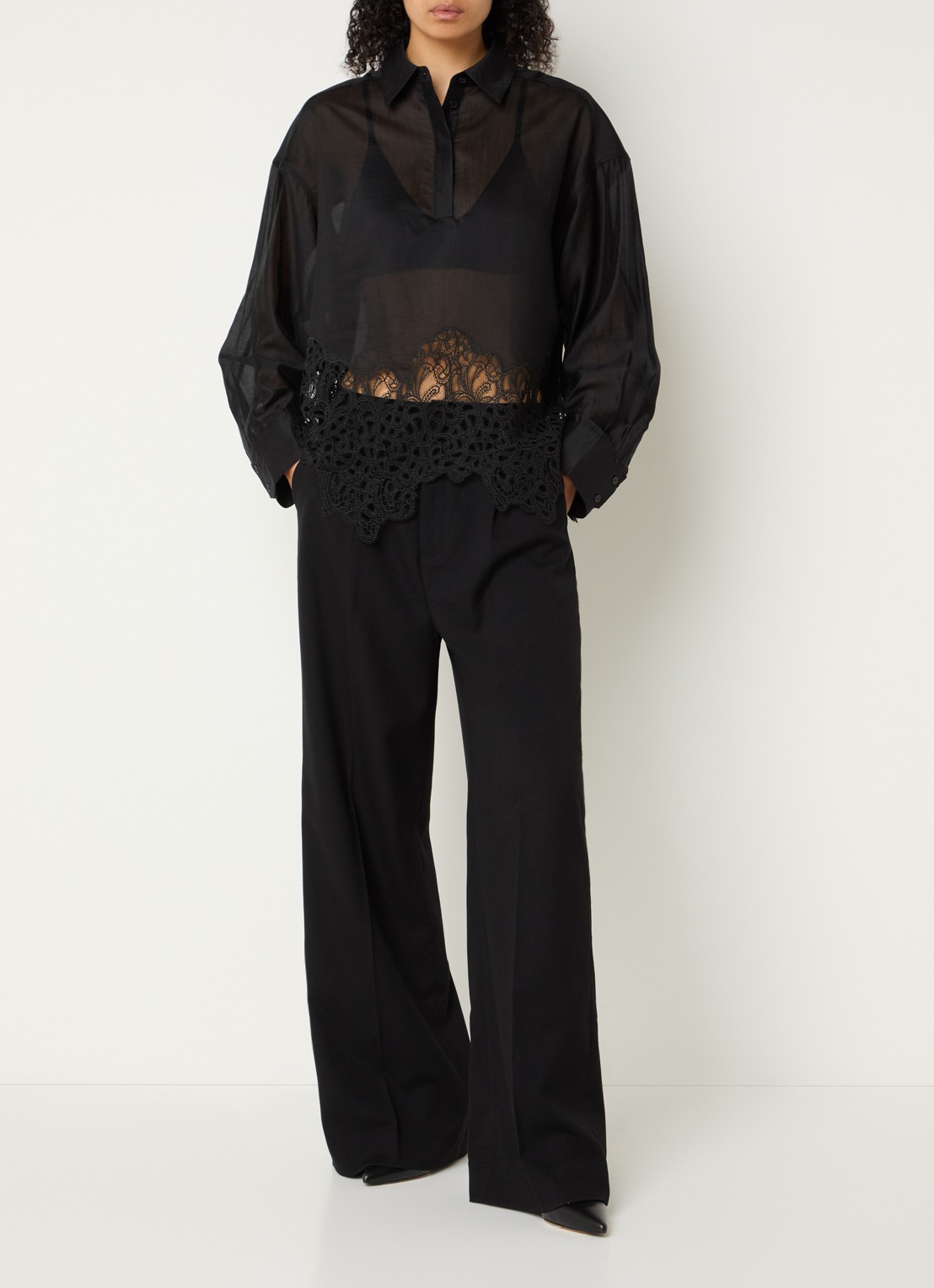 Copenhagen Muse CMDolly semi-transparante blouse met details van kant - voorkant 3 zwart
