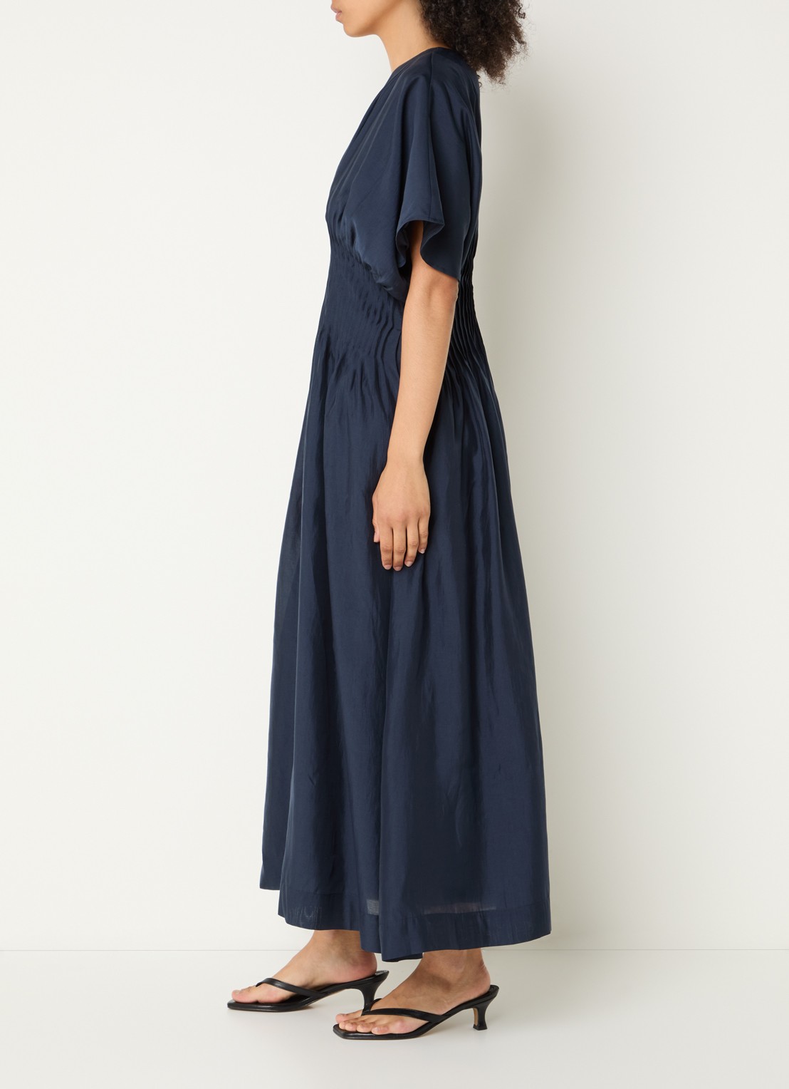 Copenhagen Muse CMMolly maxi jurk met plissé en vlindermouw - voorkant 2 donkerblauw