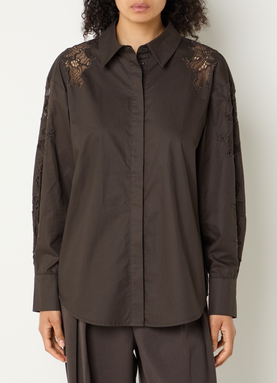 Copenhagen Muse CMShirley blouse met details van kant - detail 4 donkerbruin