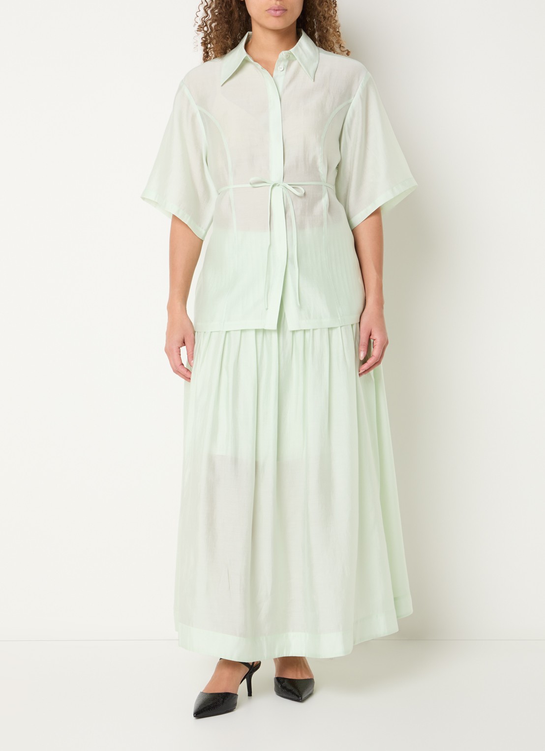 Copenhagen Muse Semi-transparante blouse met ceintuur - voorkant 3 lindegroen