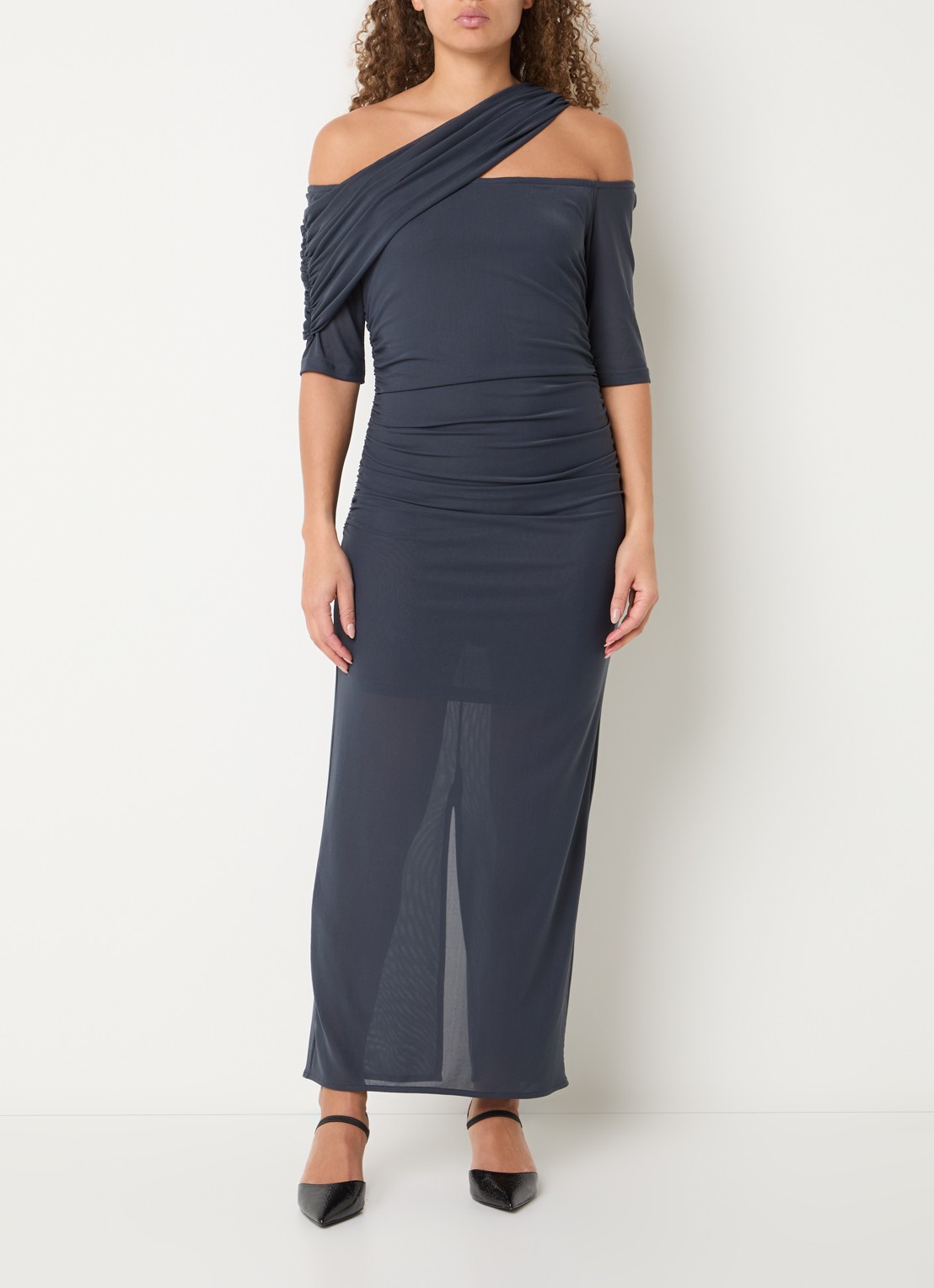 Copenhagen Muse Semi-transparante maxi jurk van mesh met asymmetrische kraag - detail 2 blauw