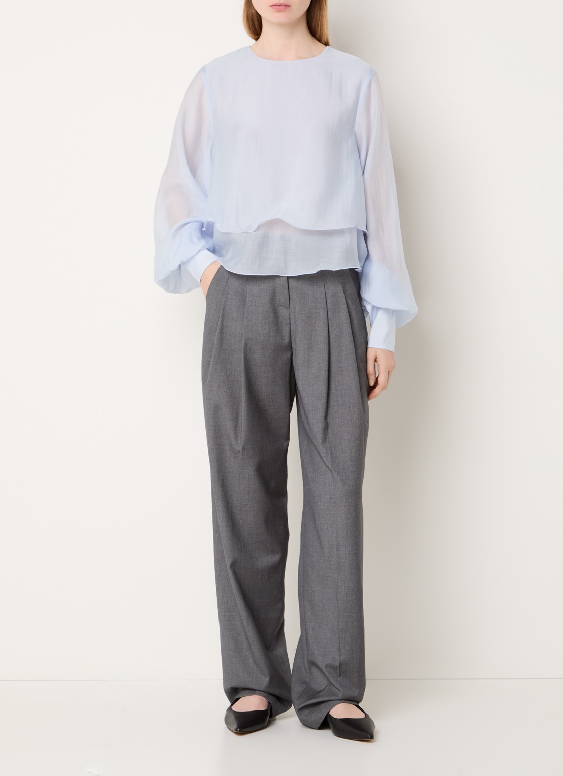 Copenhagen Muse Tilly semi-transparante tuniek  met volant - voorkant 3 lichtblauw