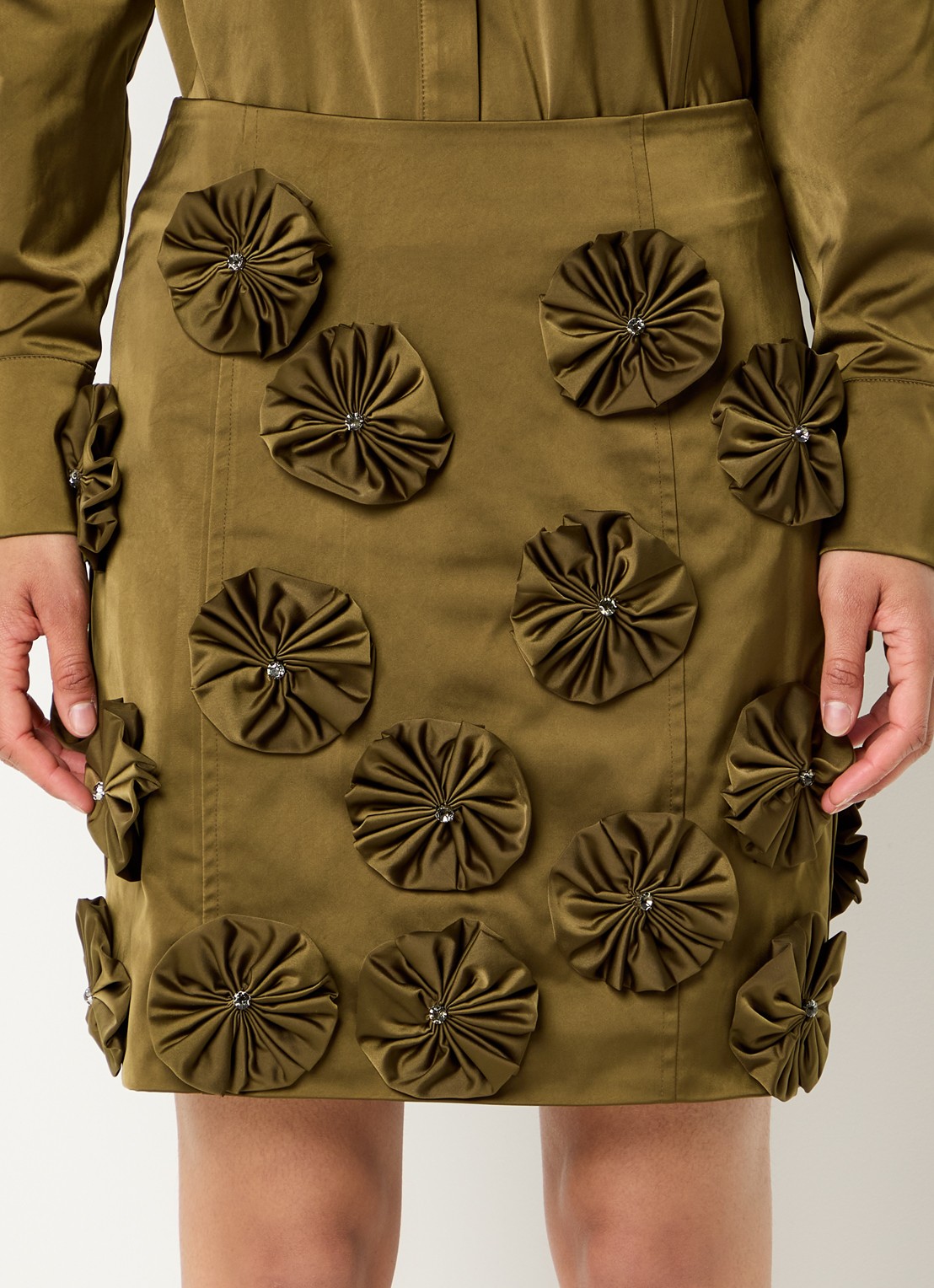 Copenhagen Muse Tino minirok met applicatie en strass - detail 4 olijfgroen