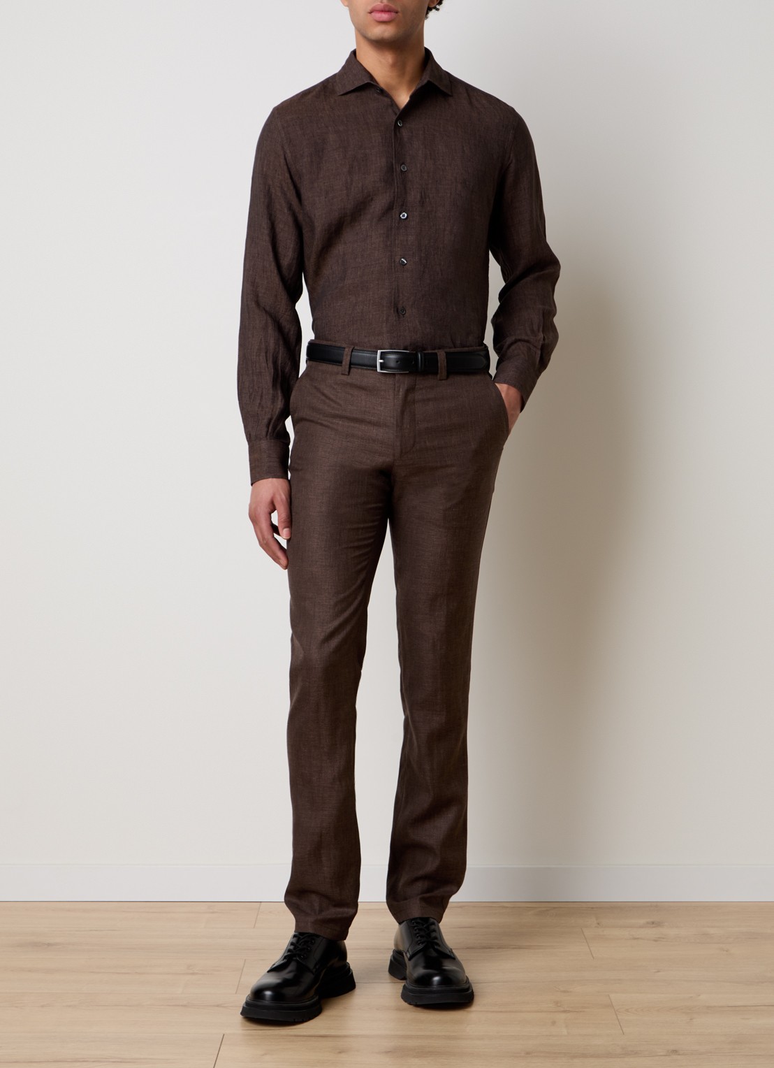 Corneliani Slim fit overhemd van linnen - voorkant 5 donkerbruin