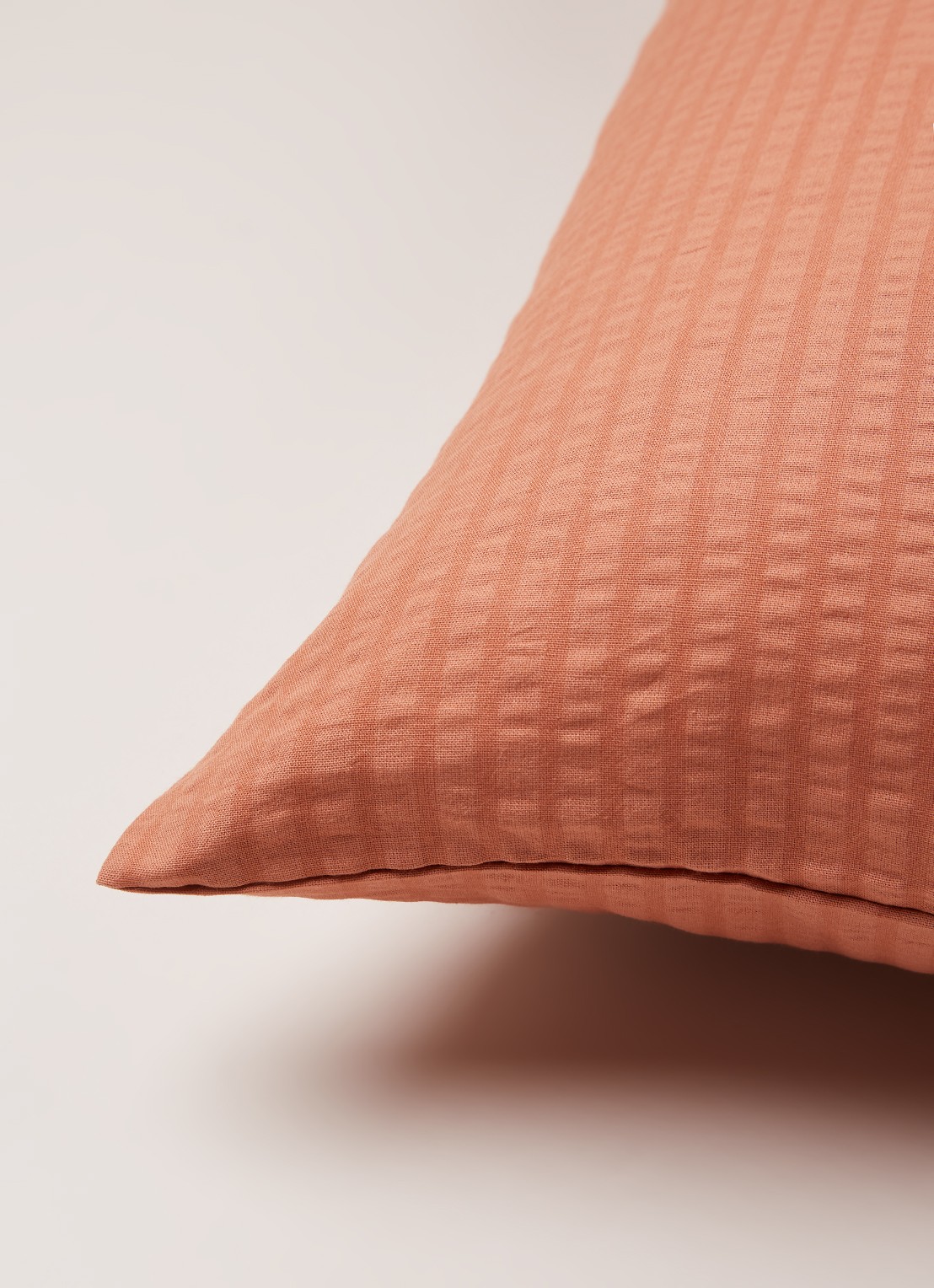 Crisp Sheets CRISP kussensloop van katoen in 2-pack - detail 3 oranjebruin