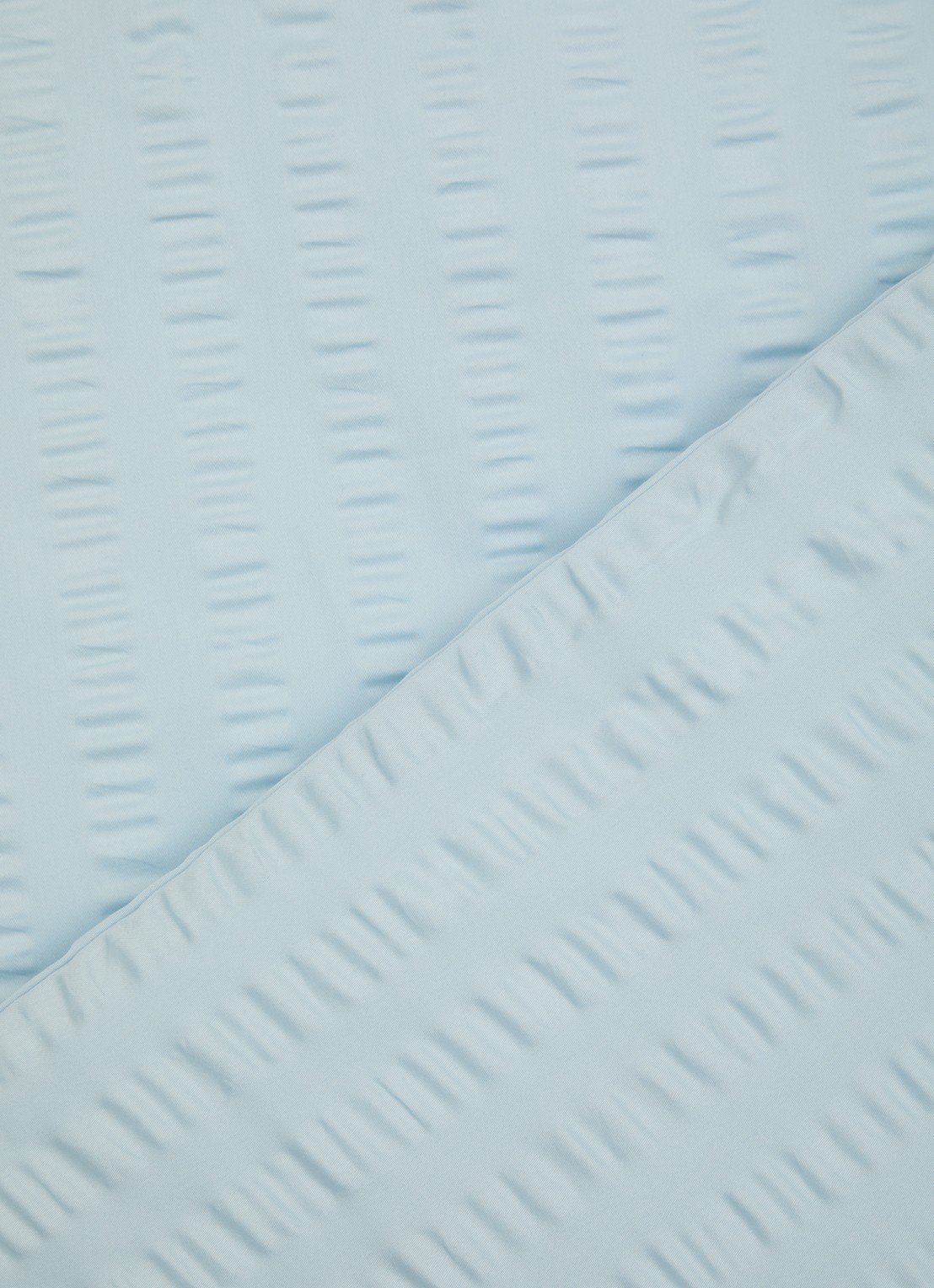 Crisp Sheets Smooth Waffle dekbedovertrekset van katoensatijn 200TC - inclusief kussenslopen - detail lichtblauw