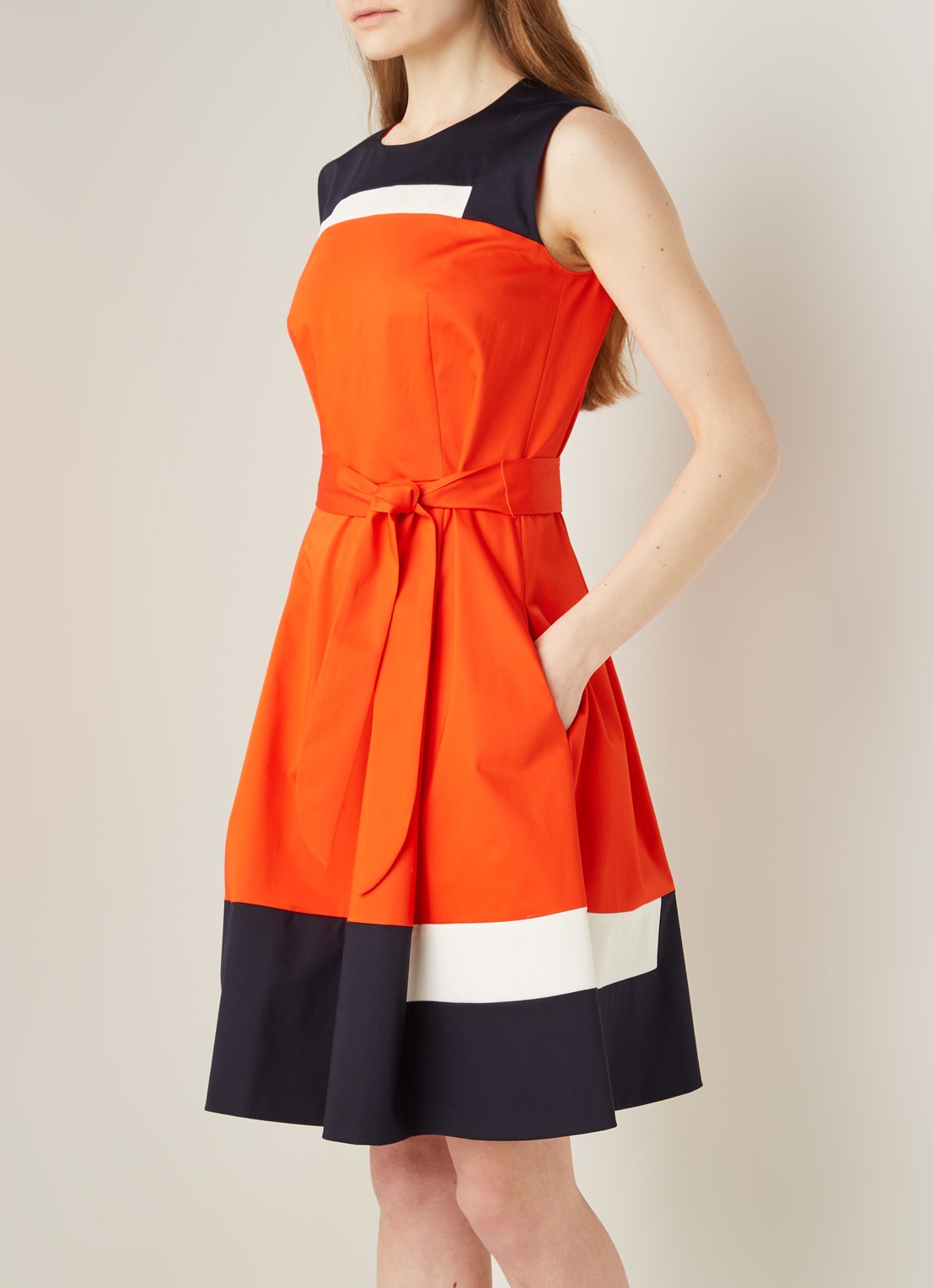 Dadesa A-lijn jurk met colourblocking en strikceintuur - detail 4 orange