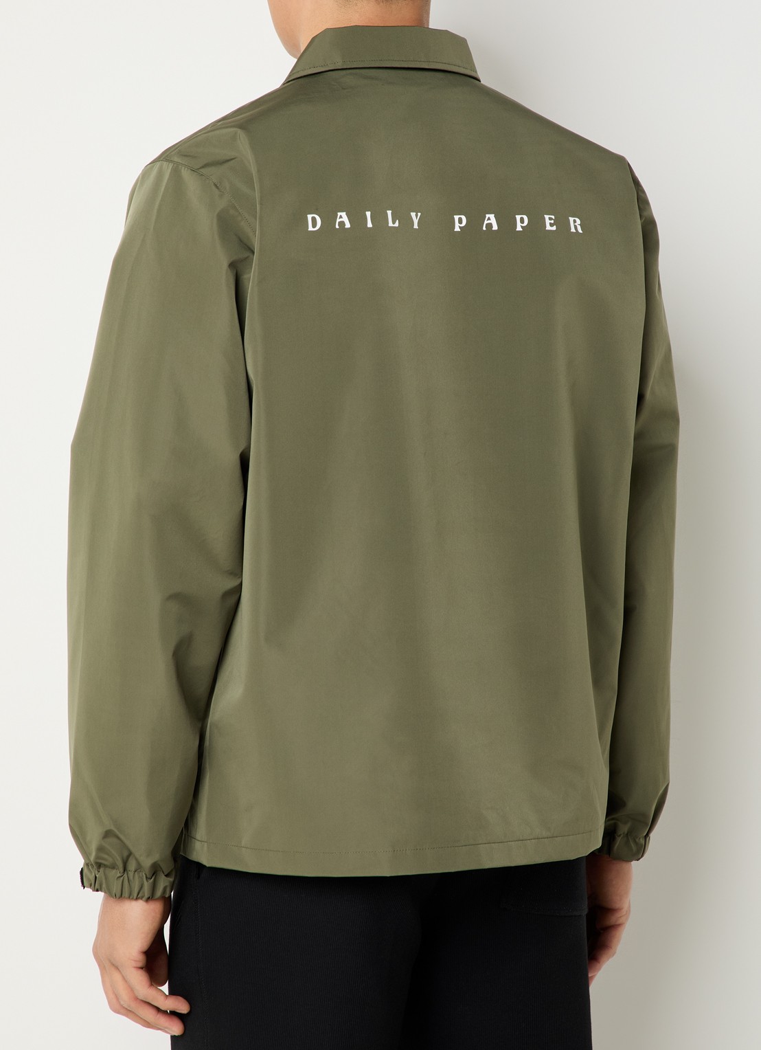 Daily Paper Alias jack met logo en steekzakken - achterkant 4 khaki