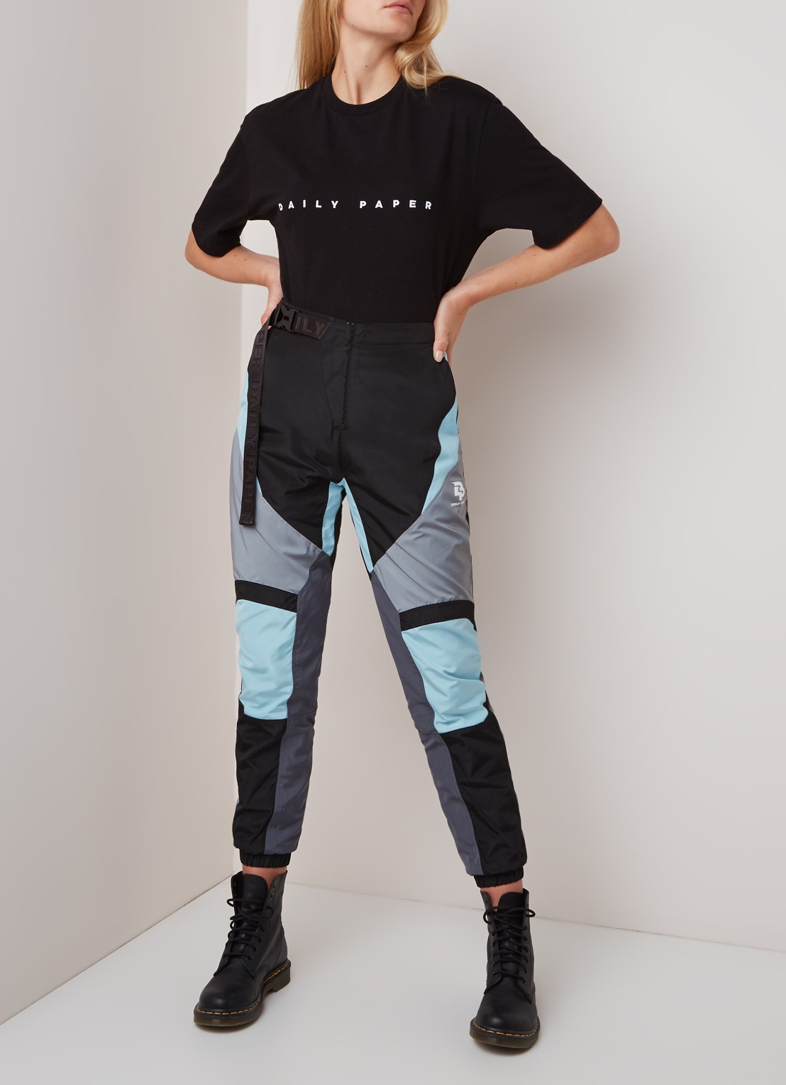 Daily Paper Alias oversized T-shirt met logoborduring - voorkant 3 zwart