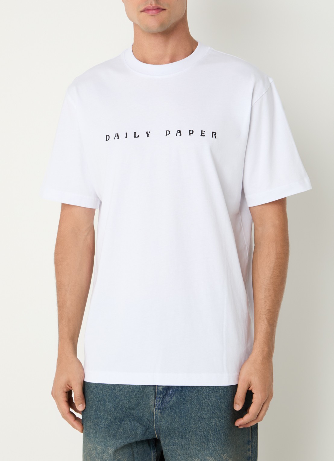 Daily Paper Dias Alias T-shirt met logoborduring - detail 2 wit