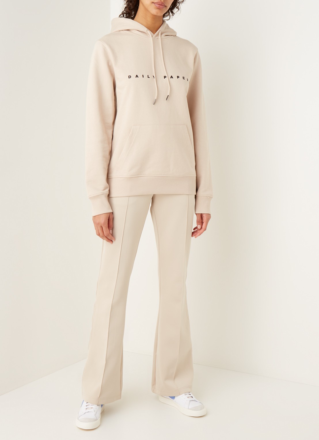 Daily Paper Elias hoodie met logoborduring - voorkant 4 beige