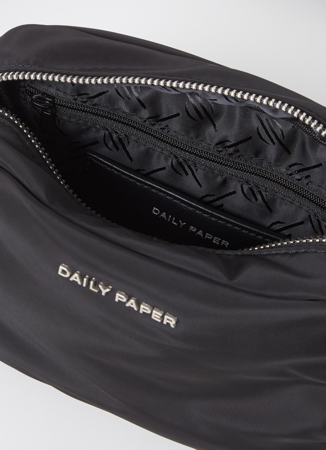 Daily Paper Mohi crossbodytas met verstelbare schouderriem  - detail 2 zwart