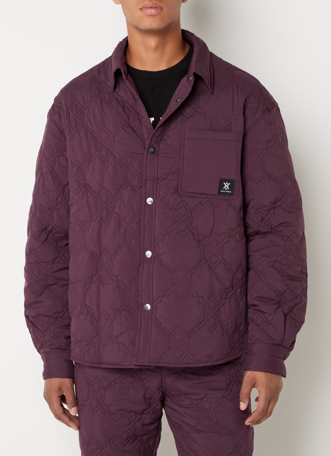 Daily Paper Najub gewatteerd overshirt met logo quilt patroon  - detail aubergine