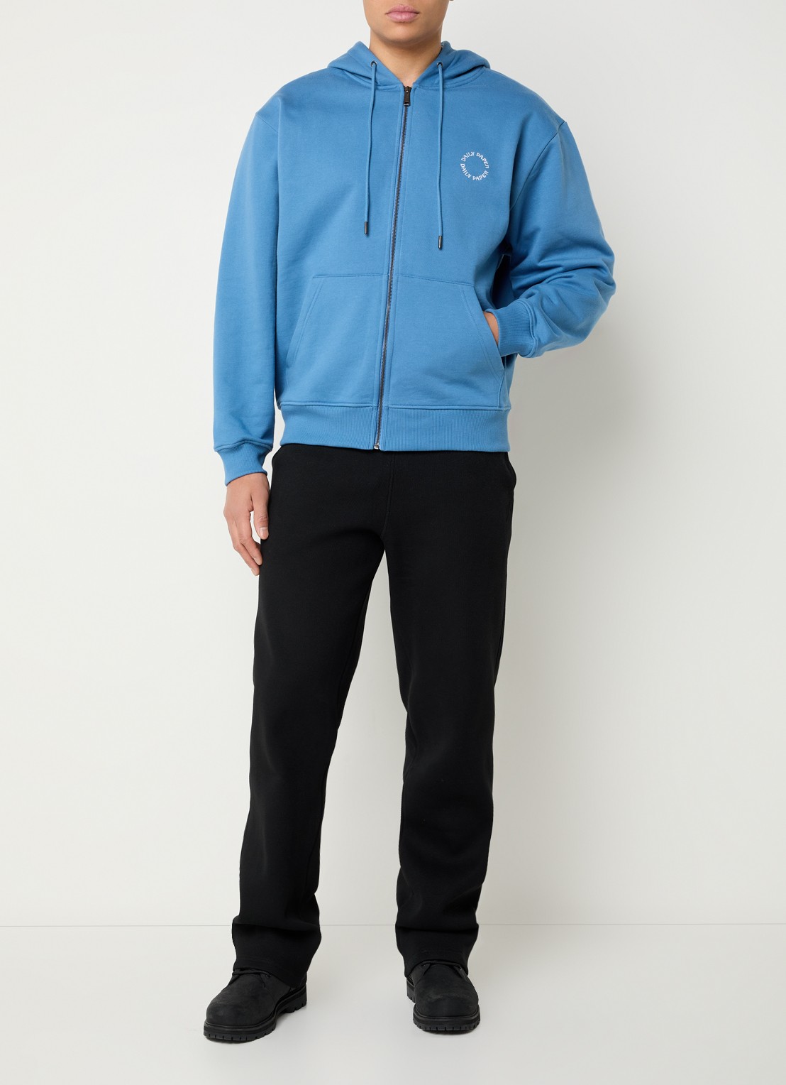 Daily Paper Orbit sweatvest met logoborduring - voorkant 5 lichtblauw