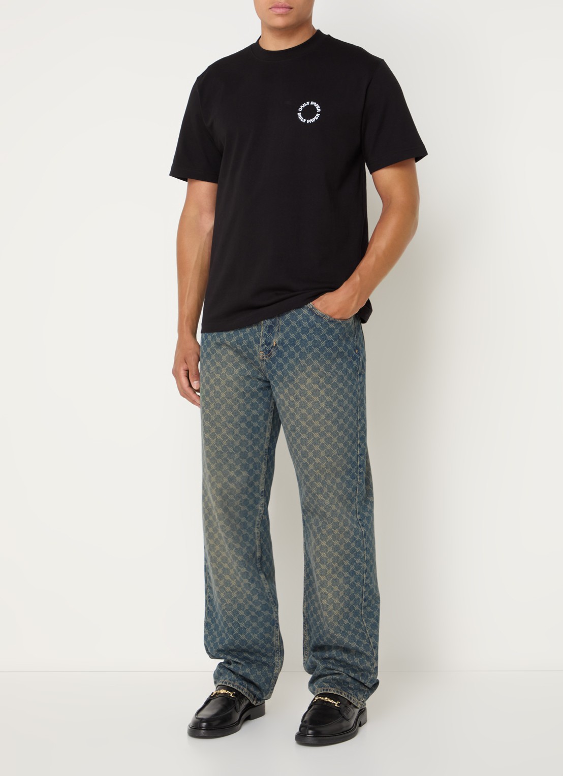 Daily Paper Orbit T-shirt met logo - voorkant 4 zwart
