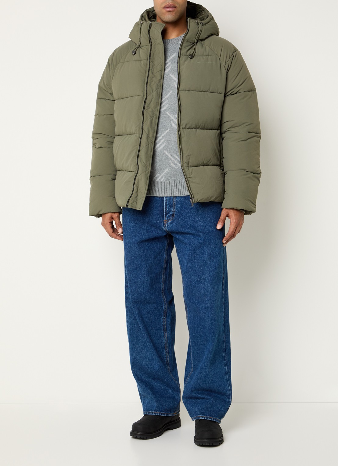 Daily Paper Puffer jack met ritszakken en capuchon - voorkant 4 olijfgroen