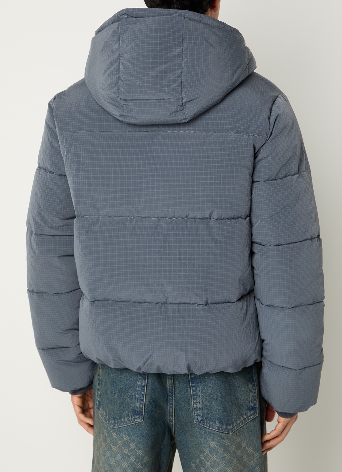 Daily Paper Ripstop puffer jack met logo - achterkant donkergrijs