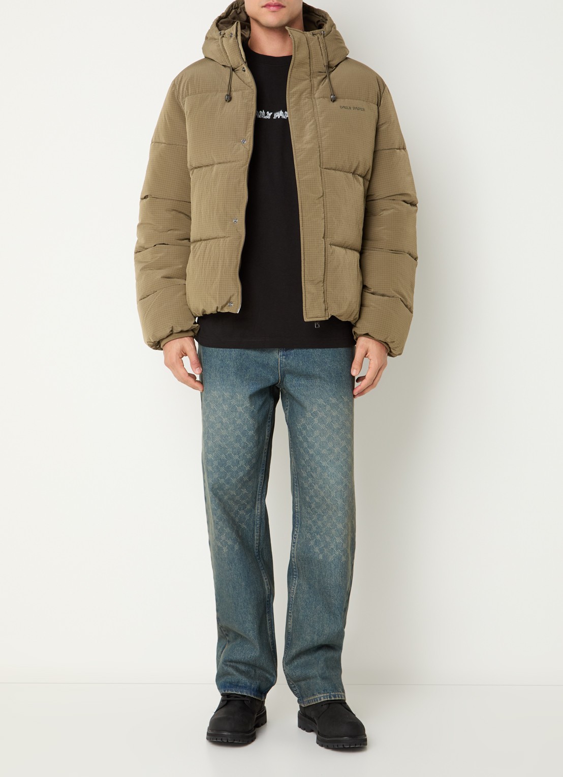 Daily Paper Ripstop puffer jack met logo - voorkant 3 mosgroen