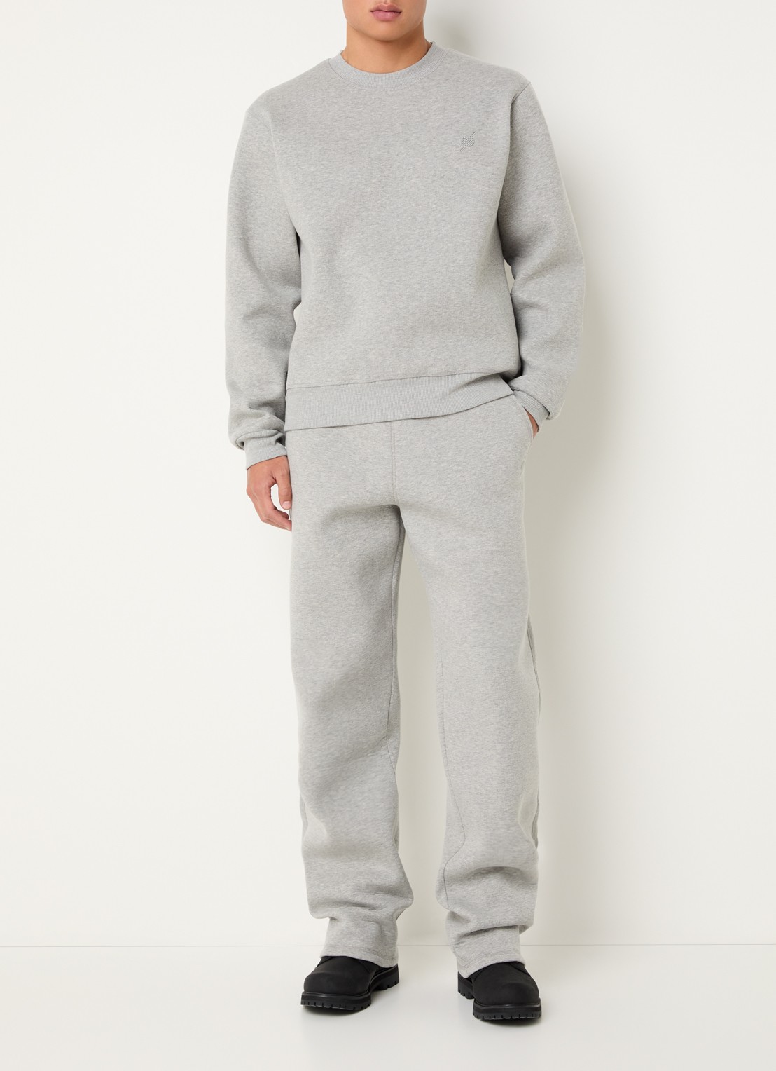 Daily Paper Straight fit joggingbroek met steekzakken - voorkant 2 grijsmele