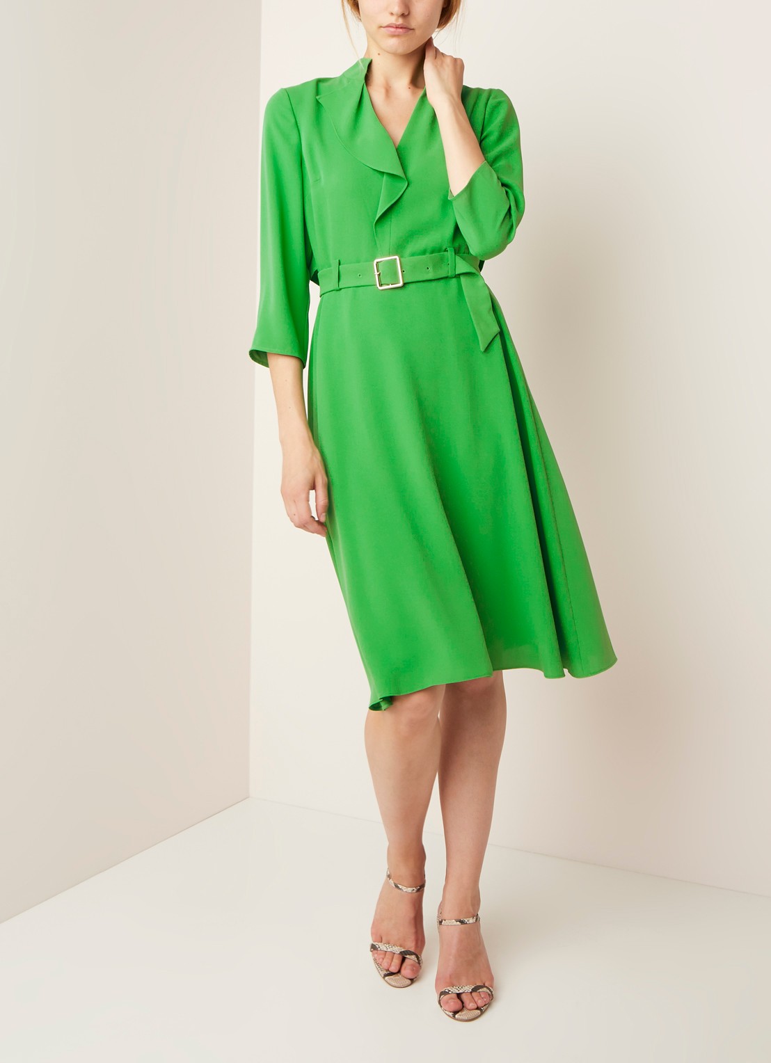 Damsel in a Dress Cindie midi jurk van crêpe met ceintuur - voorkant 3 groen