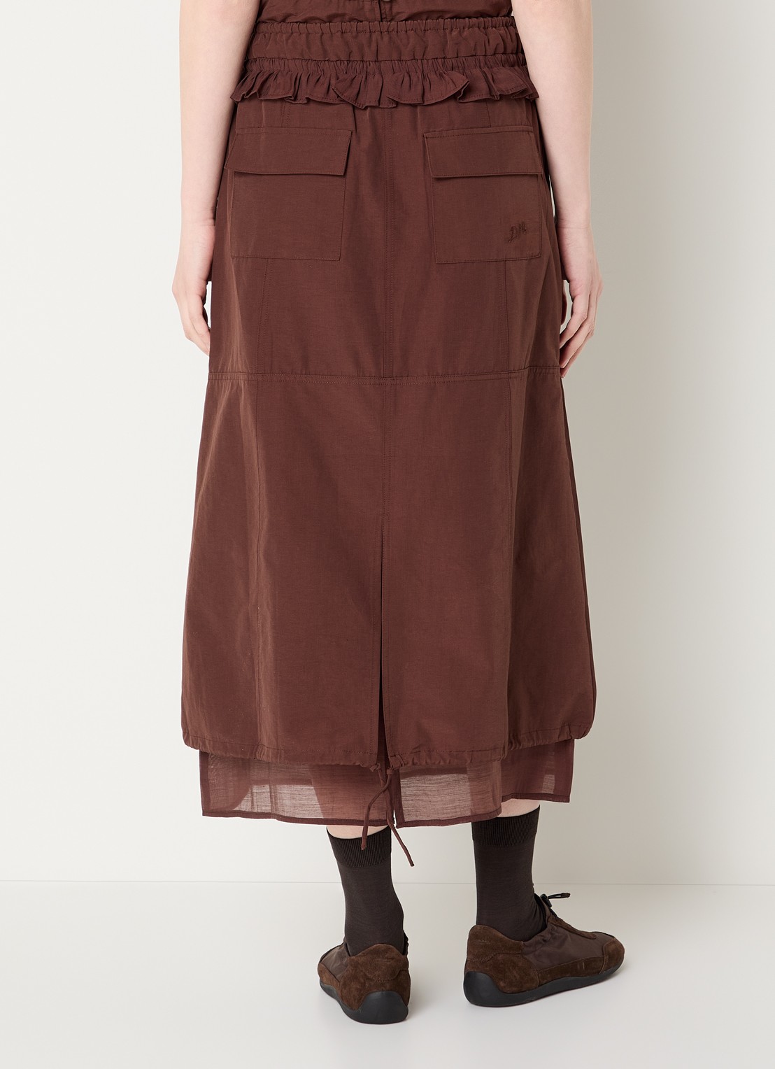 Damson Madder Amber midi rok met ruches - achterkant 3 donkerbruin