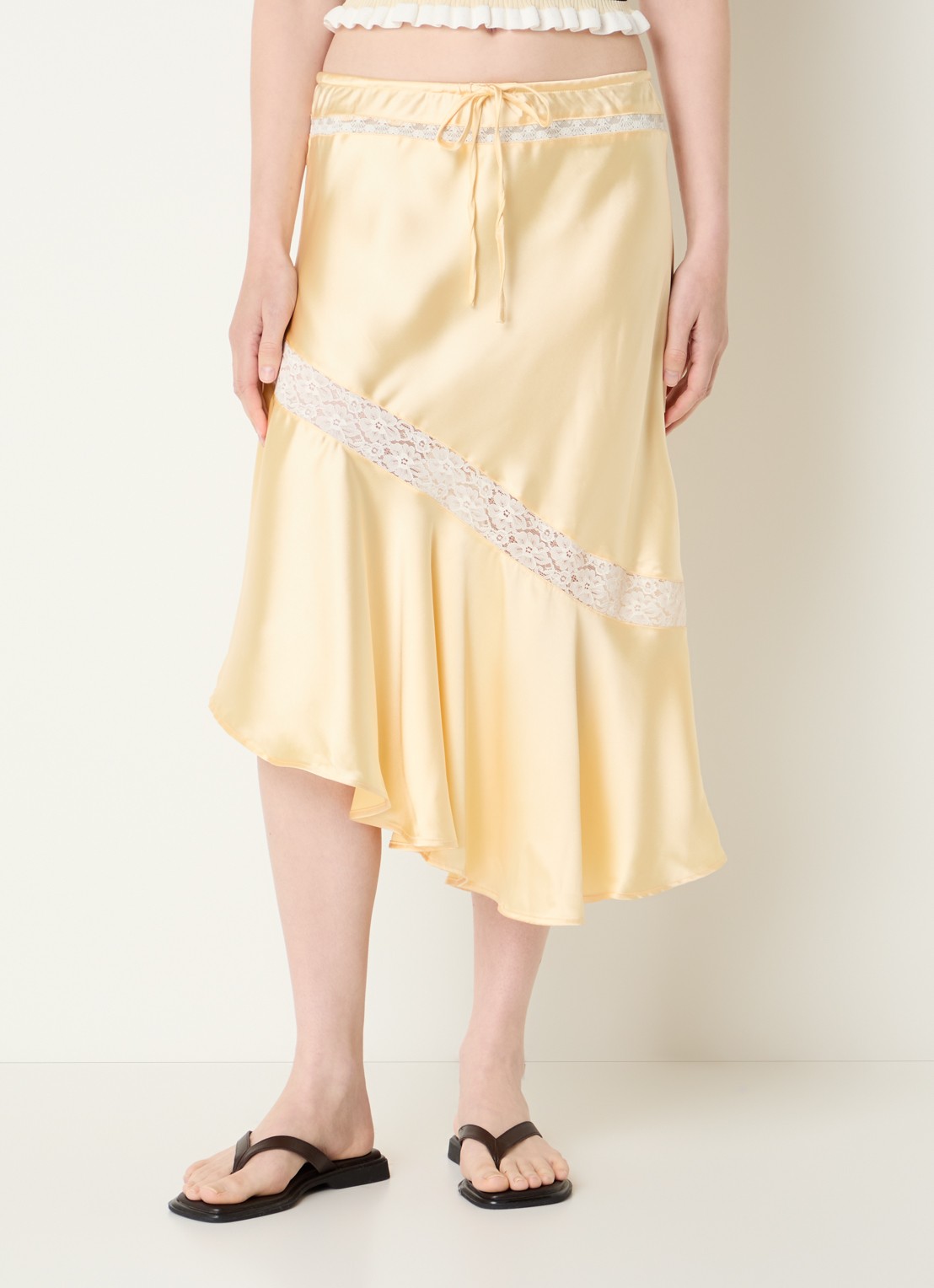 Damson Madder Delphia midi rok van satijn met broderie - detail 4 geel