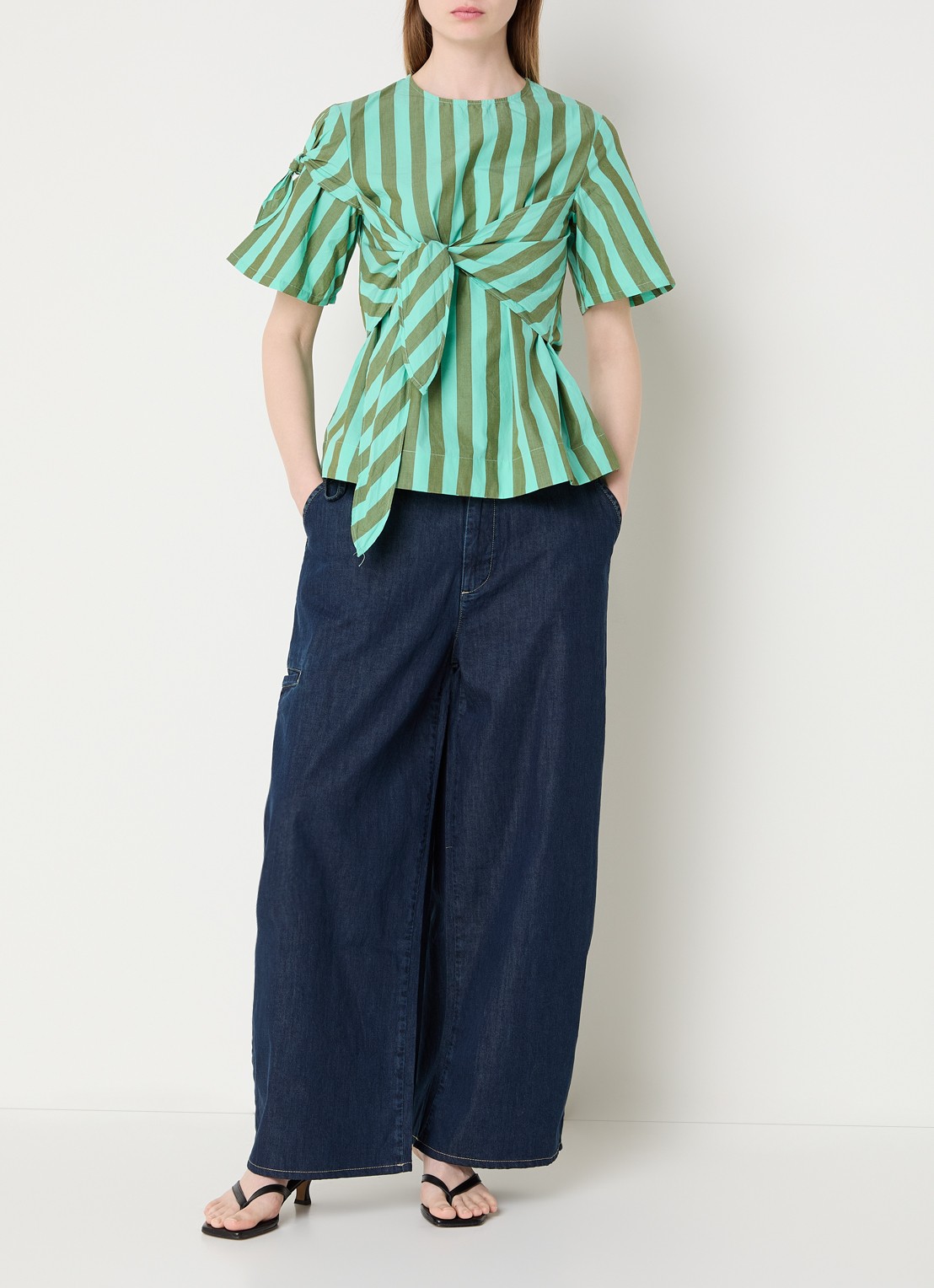 Damson Madder Estelle top met streepprint en gestrikt detail - voorkant 3 groen