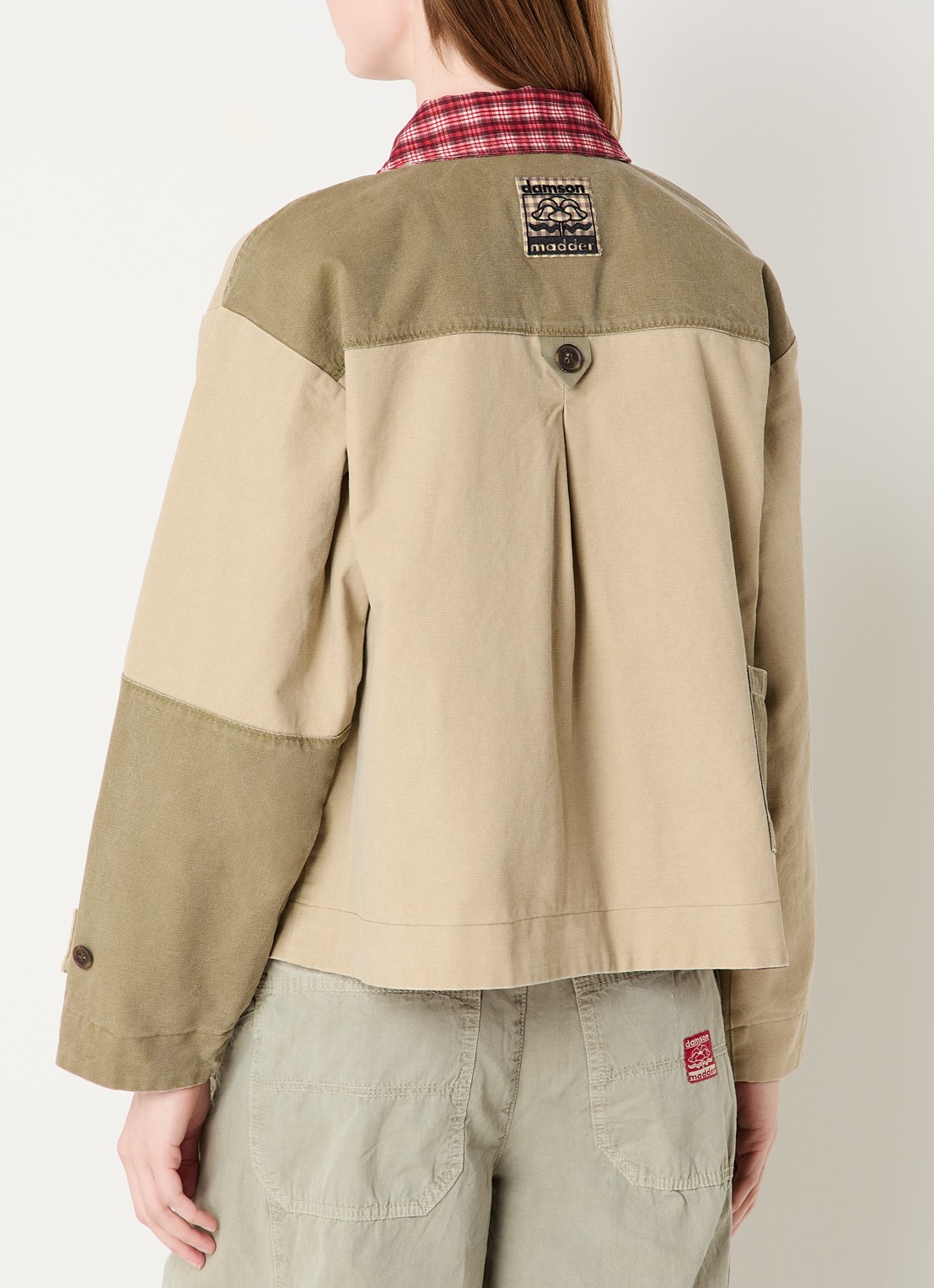 Damson Madder Marcelle reversible jack met klepzakken - achterkant beige