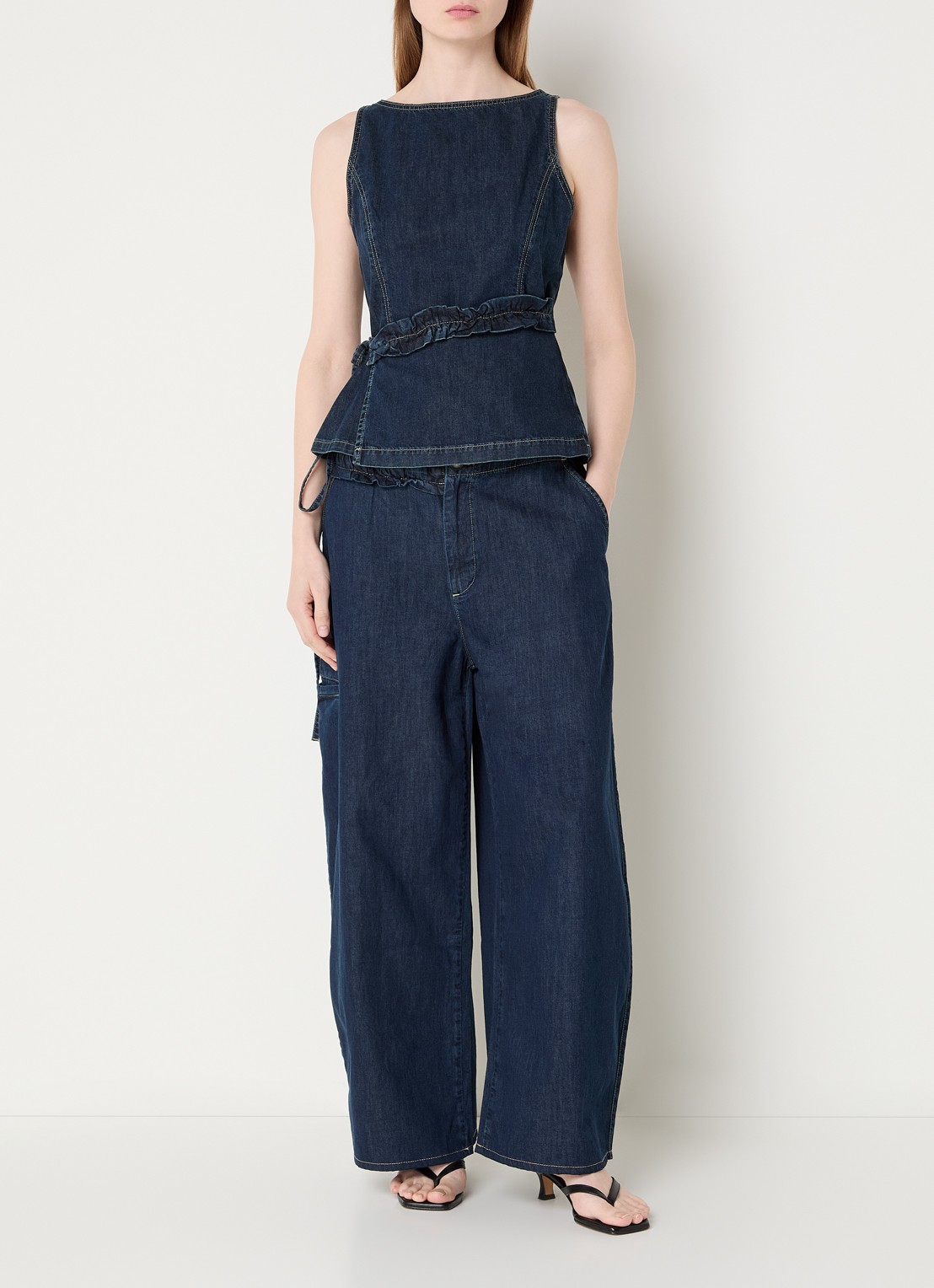 Damson Madder Maxime top van denim met overslag - voorkant 2 indigo