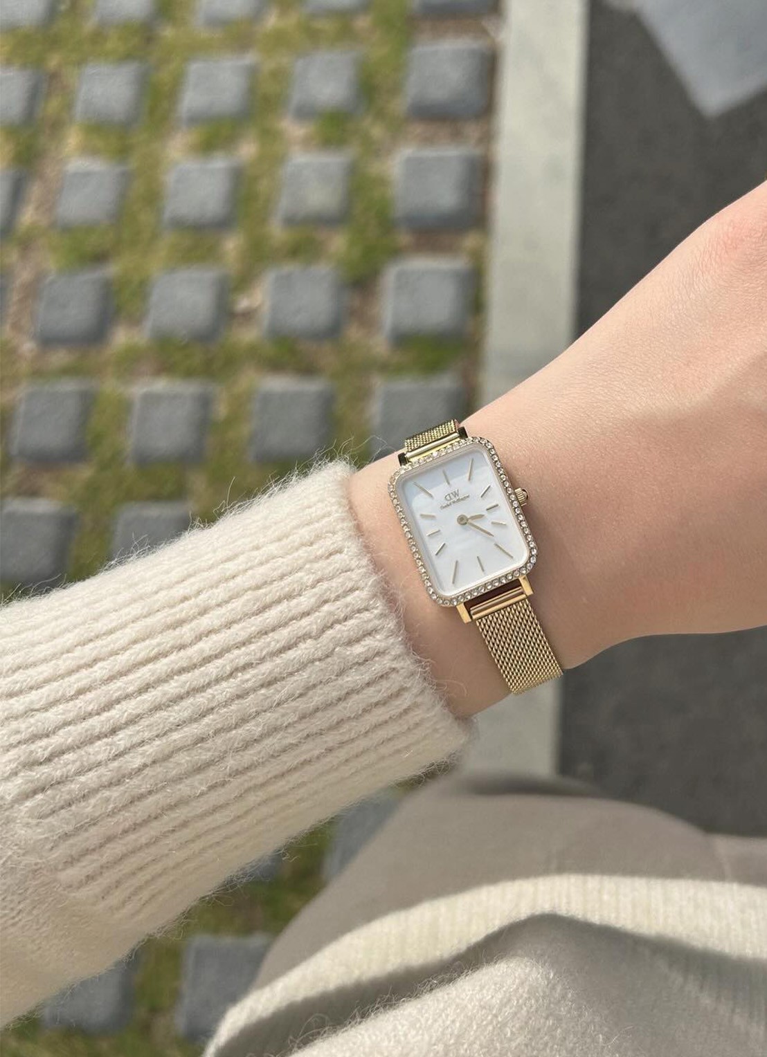 Daniel Wellington Quadro Bezel horloge DW00100668 - voorkant 4 goud
