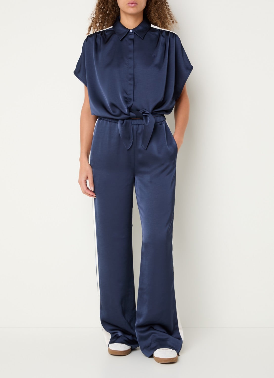 Dante 6 Dare mid waist straight fit trackpants van satijn - voorkant 3 indigo