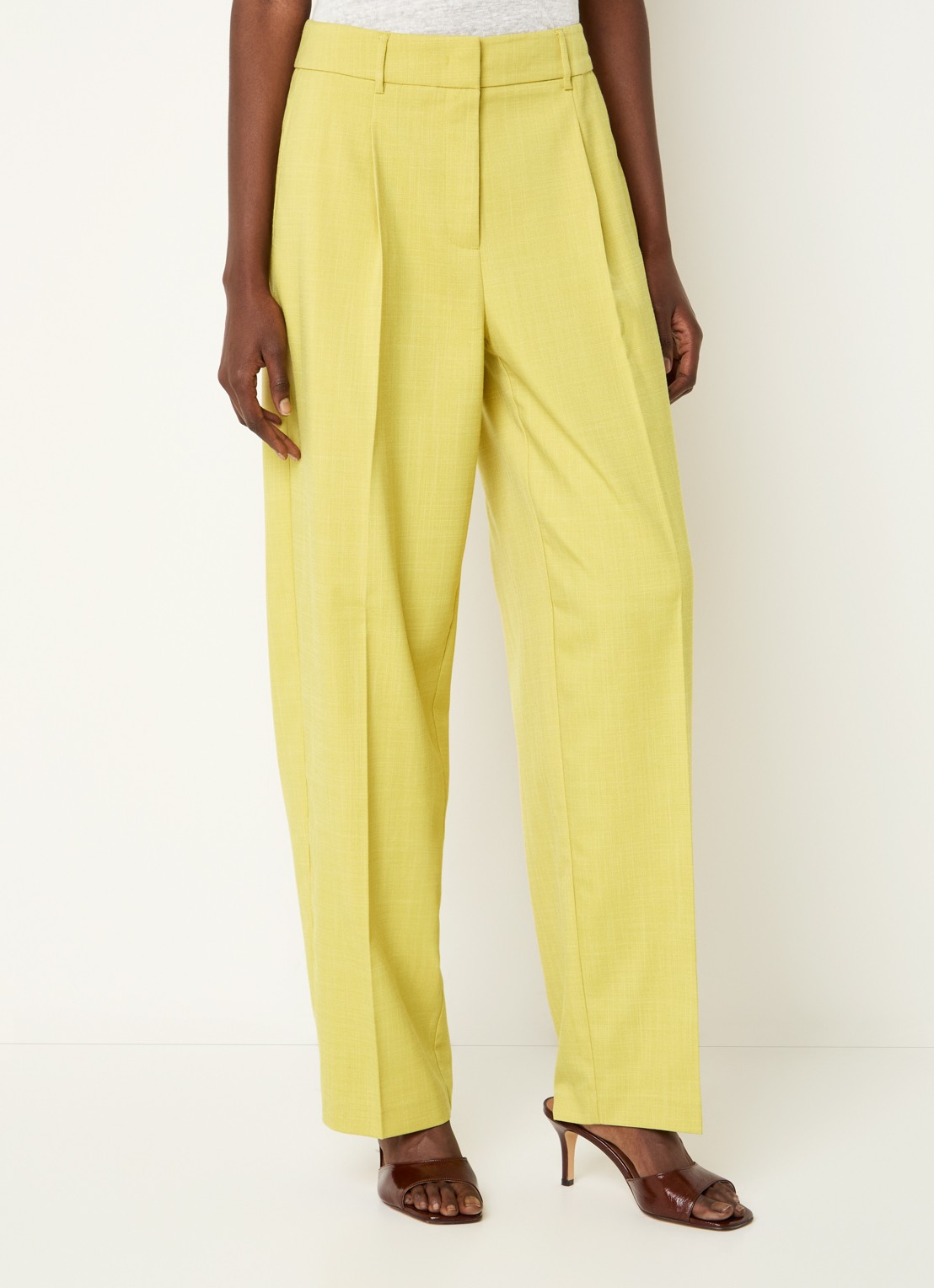 Dante 6 Douce high waist tapered fit pantalon met persplooi - detail 4 citroengeel