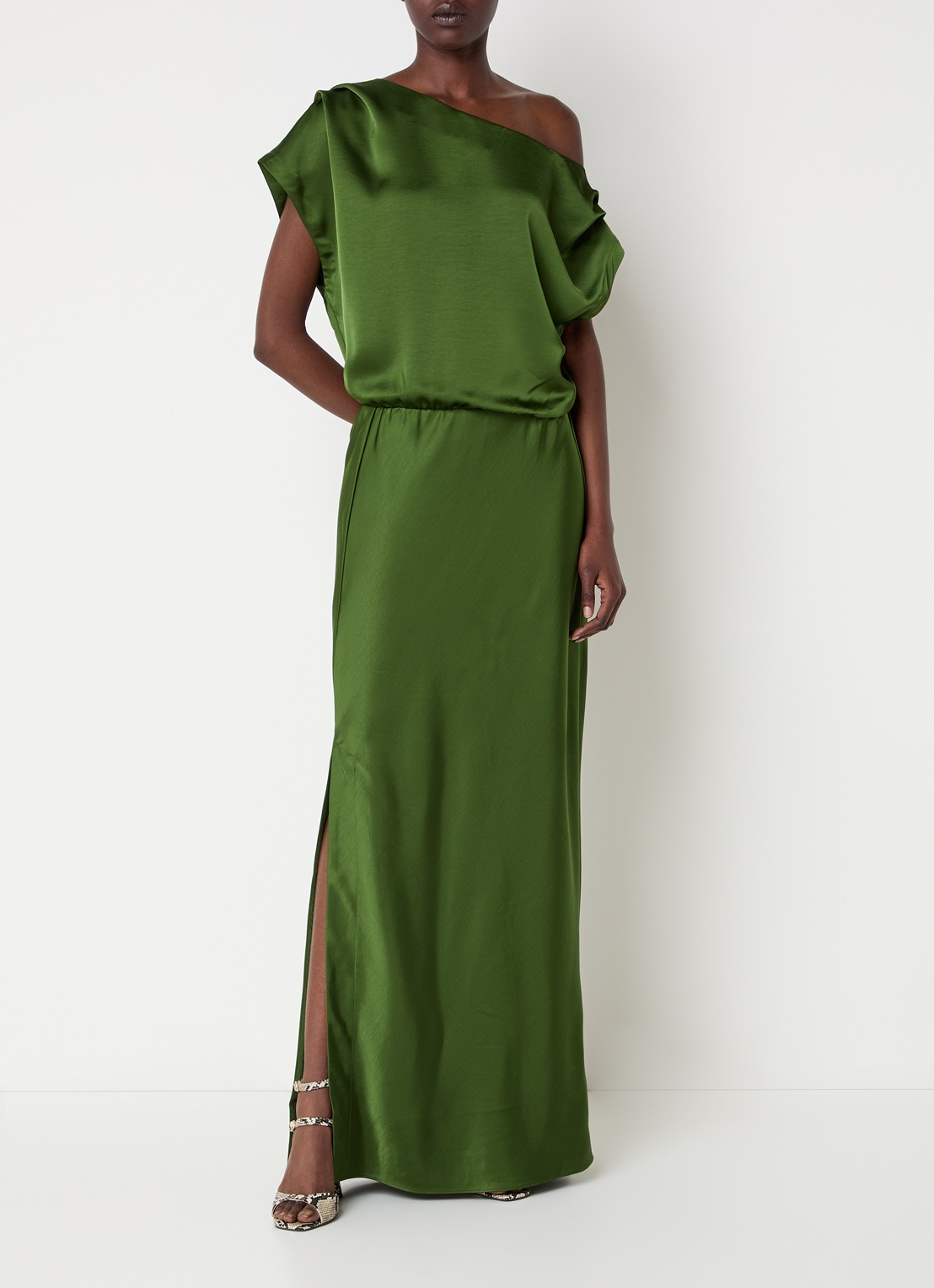Dante 6 Epic one shoulder maxi jurk van satijn met split - detail 3 legergroen