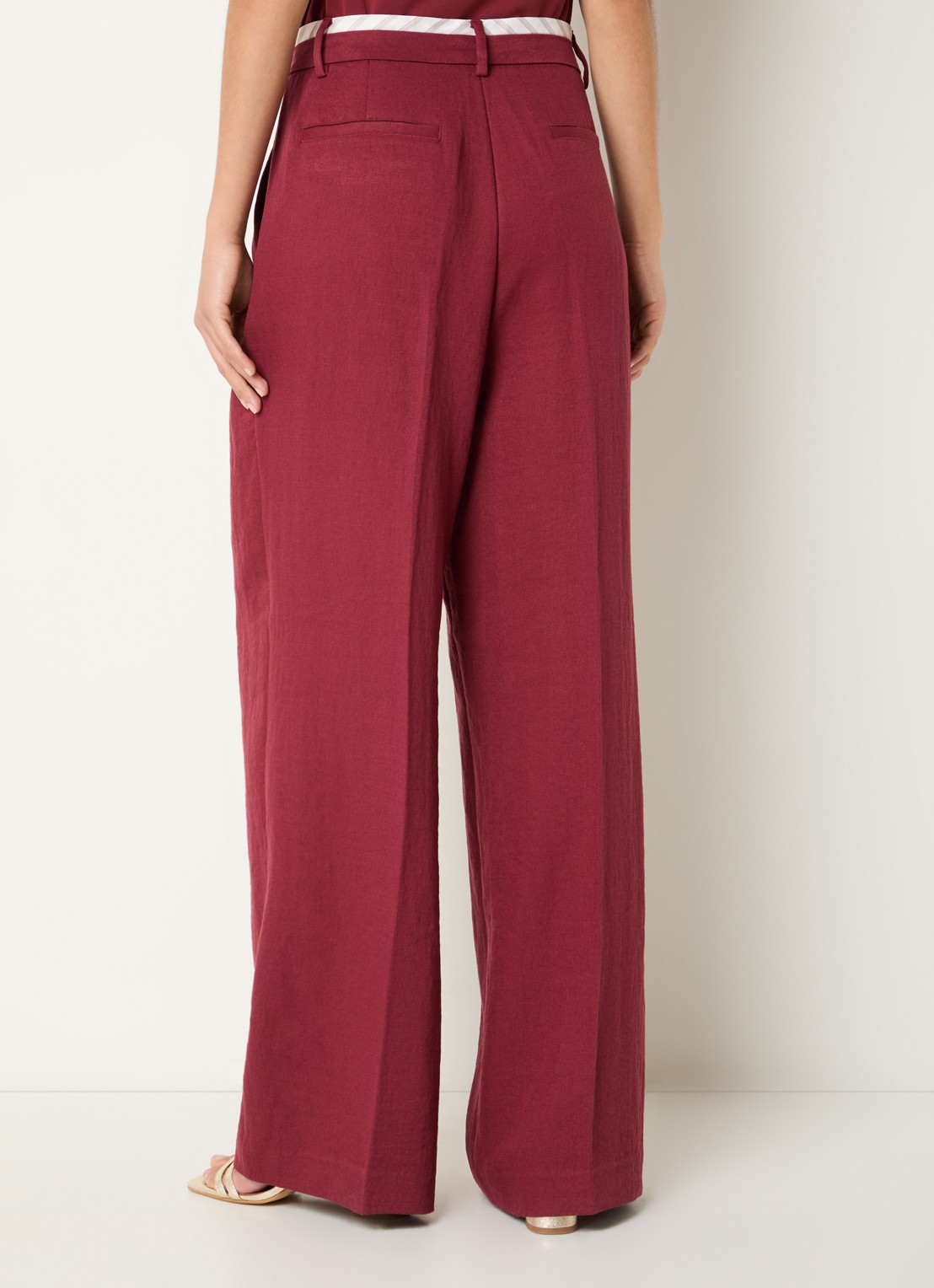 Dante 6 Kenila high waist wide fit pantalon met steekzakken - achterkant 3 donkerrood