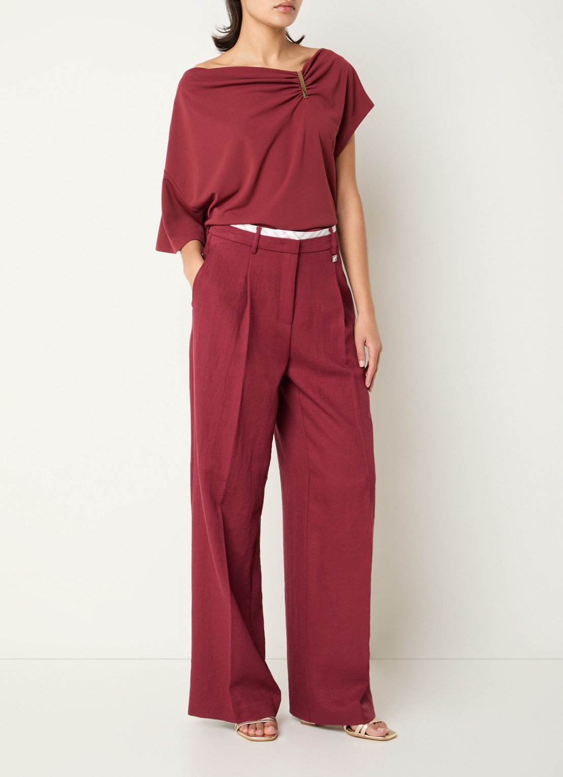 Dante 6 Kenila high waist wide fit pantalon met steekzakken - voorkant 2 donkerrood