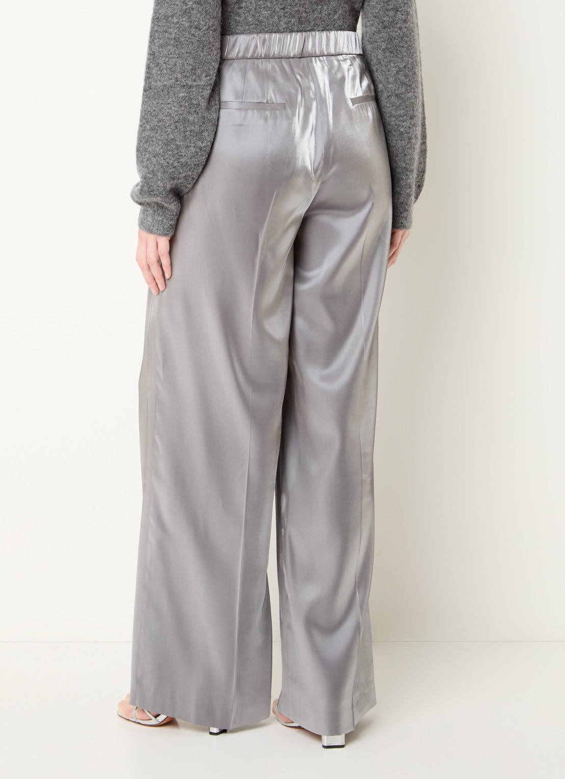 Dante 6 Purity mid waist wide fit pantalon met glanzende finish - achterkant zilver