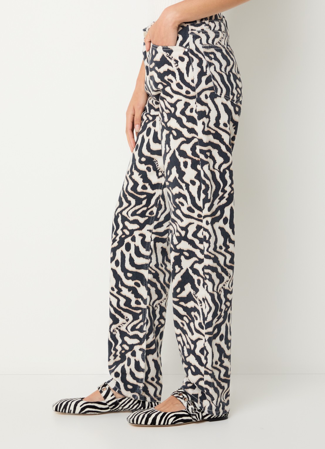 Dante 6 Spotted high waist loose fit jeans met zebraprint - detail 4 zwart