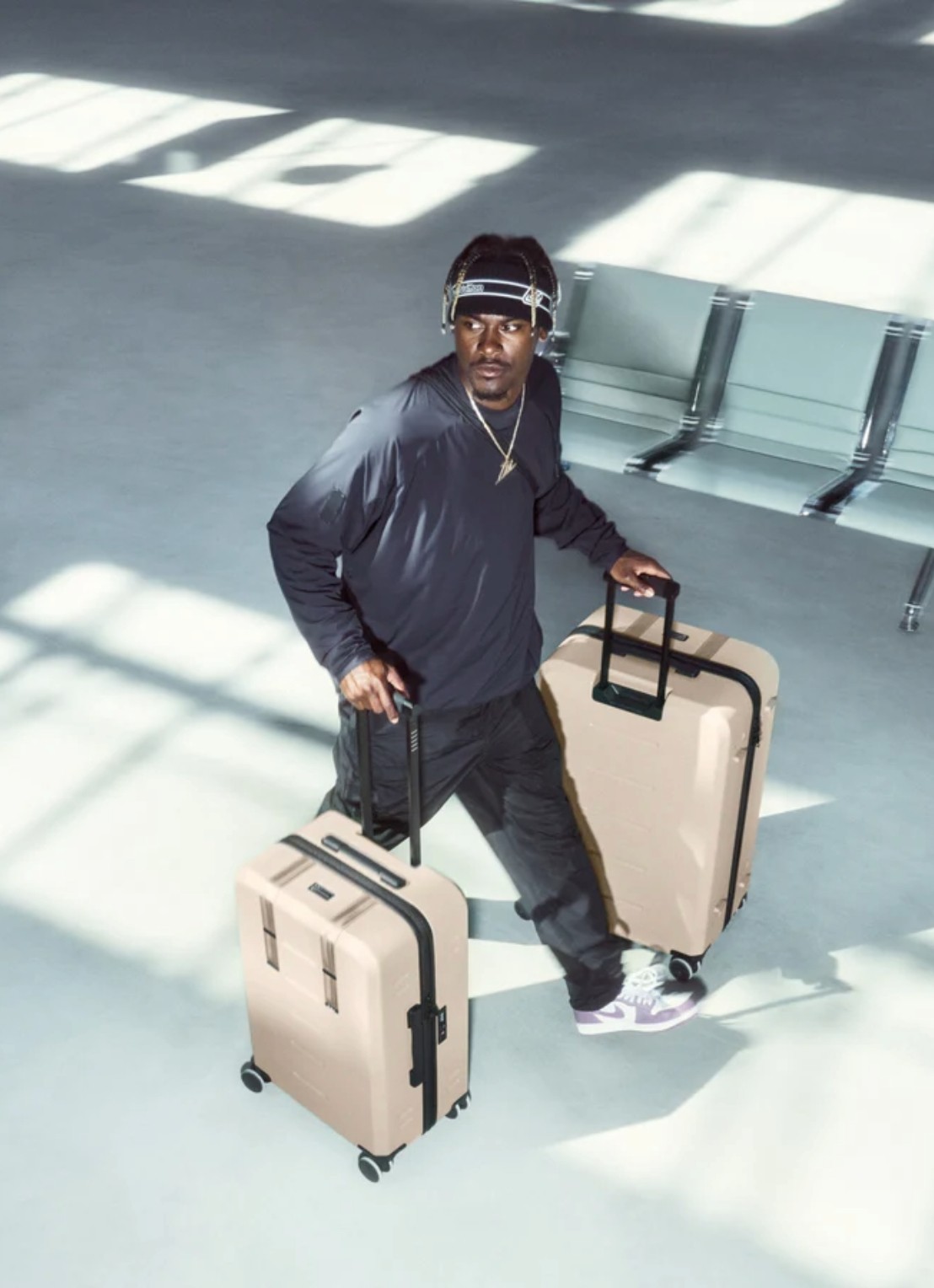 Db Ramverk Check-in Medium spinner 86 cm - voorkant 2 beige