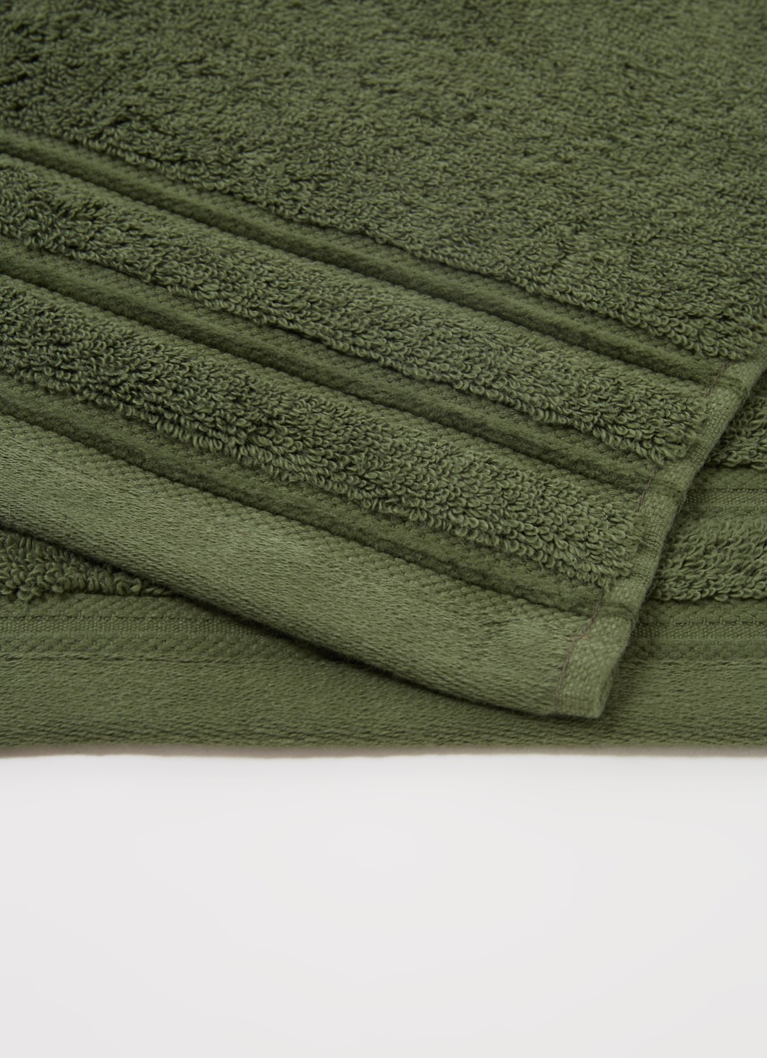 de Bijenkorf Home Evolution badhanddoek - 580 gr/m2 - 60 x 110 cm - detail 4 groen