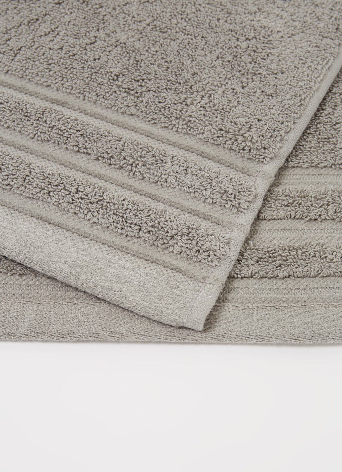 de Bijenkorf Home Evolution badhanddoek - 580 gr/m2 - 60 x 110 cm - detail 3 lichtgroen