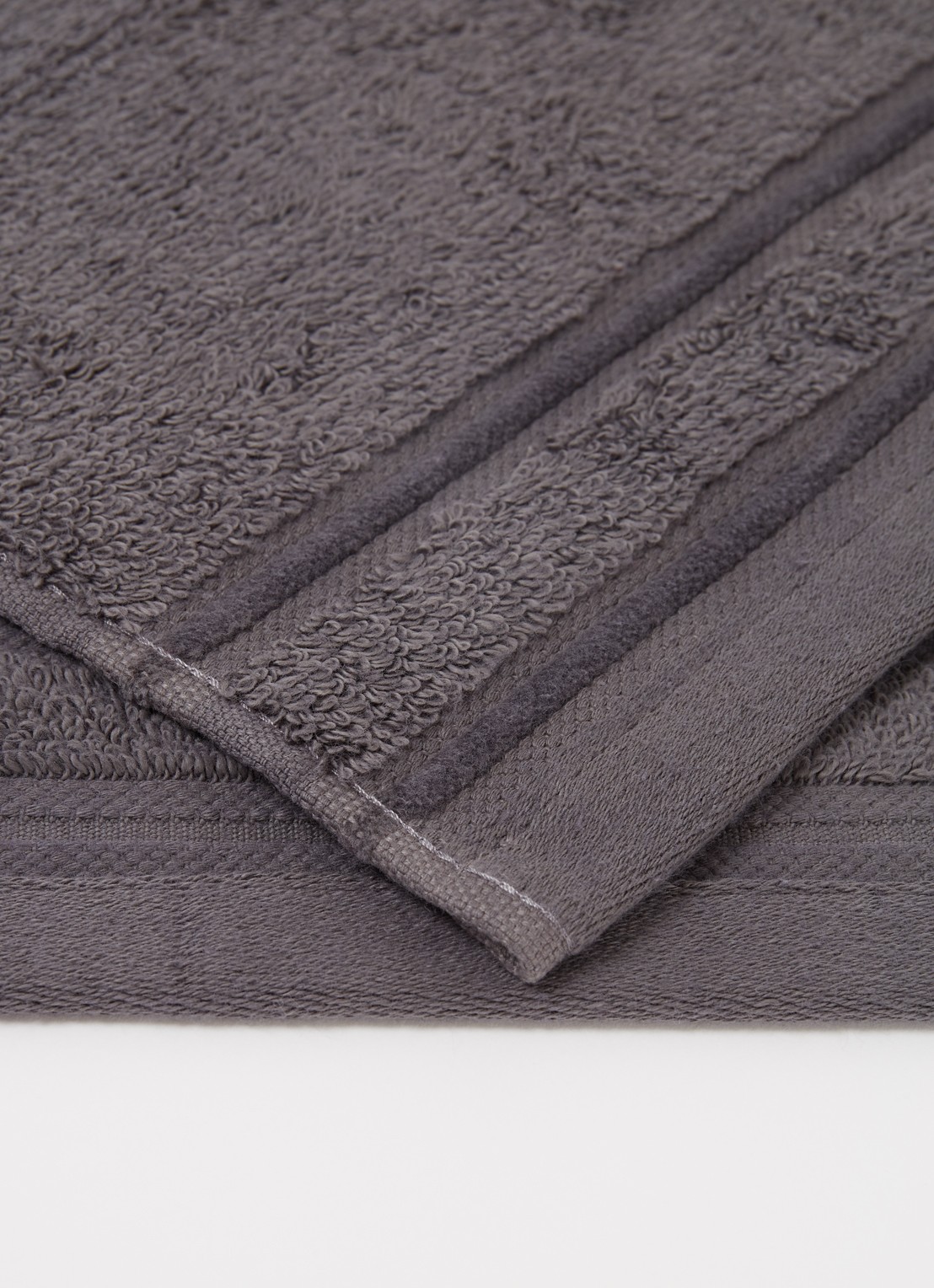 de Bijenkorf Home Evolution gastendoek - 580 gr/m2 - 30 x 50 cm - detail 4 antraciet