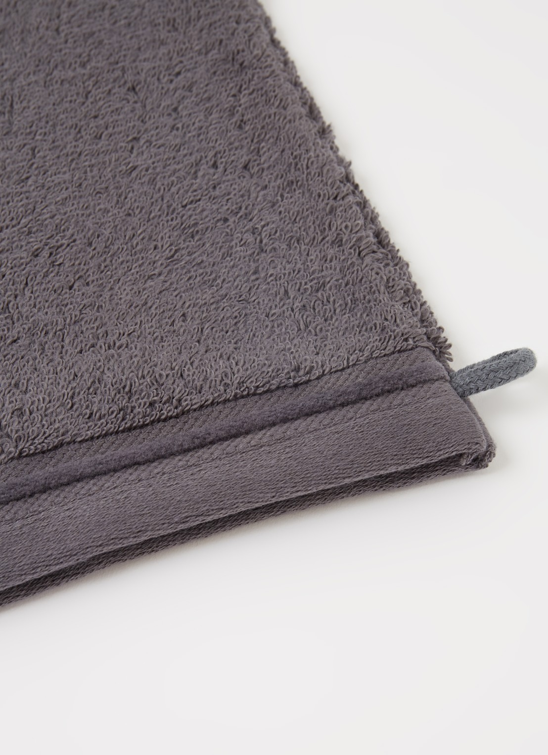 de Bijenkorf Home Evolution washand- 580 gr/m2 - 16 x 21 cm set van 2 - detail 4 antraciet
