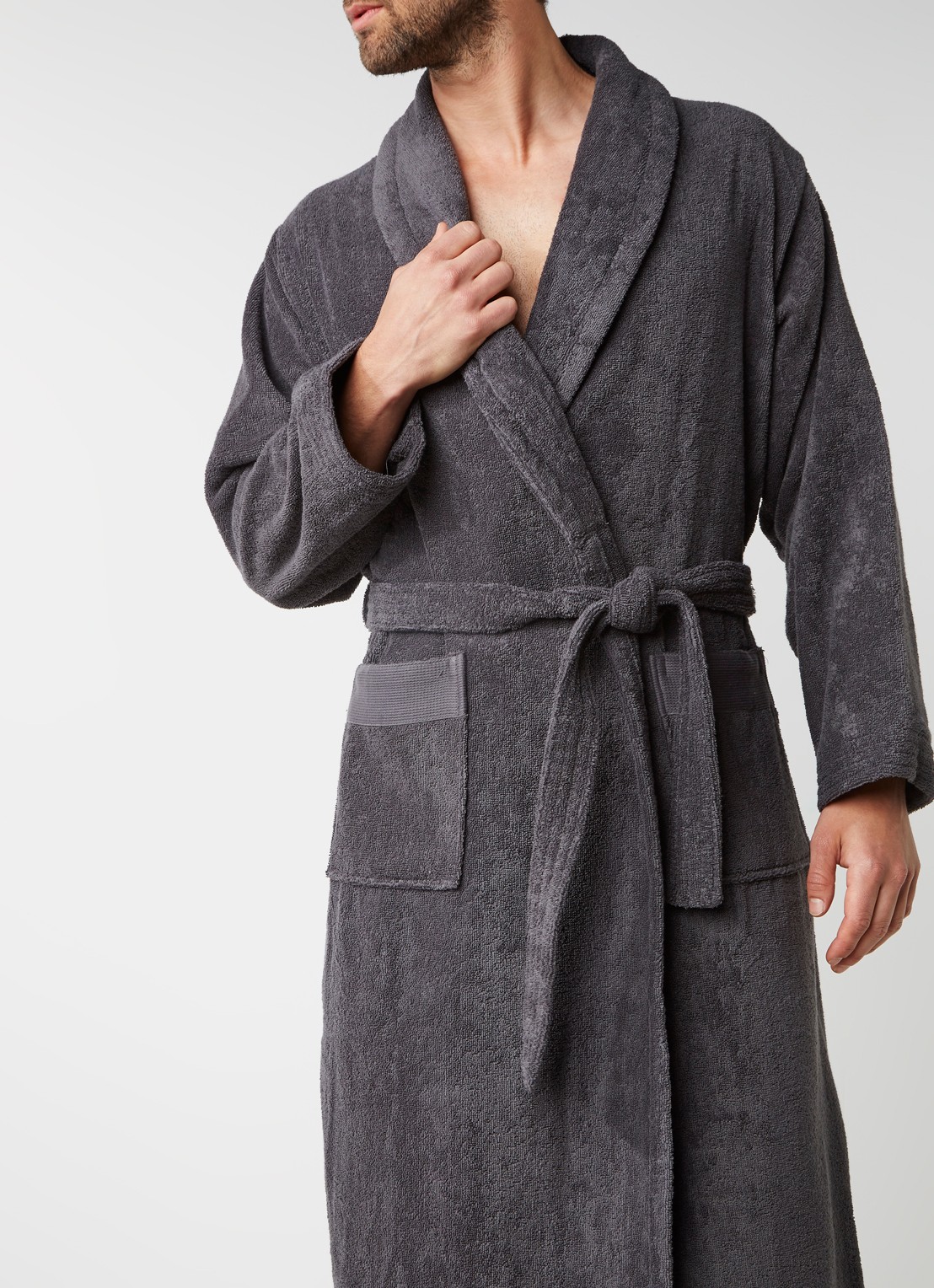de Bijenkorf Home  Softness badjas van  katoen - unisex - detail antraciet