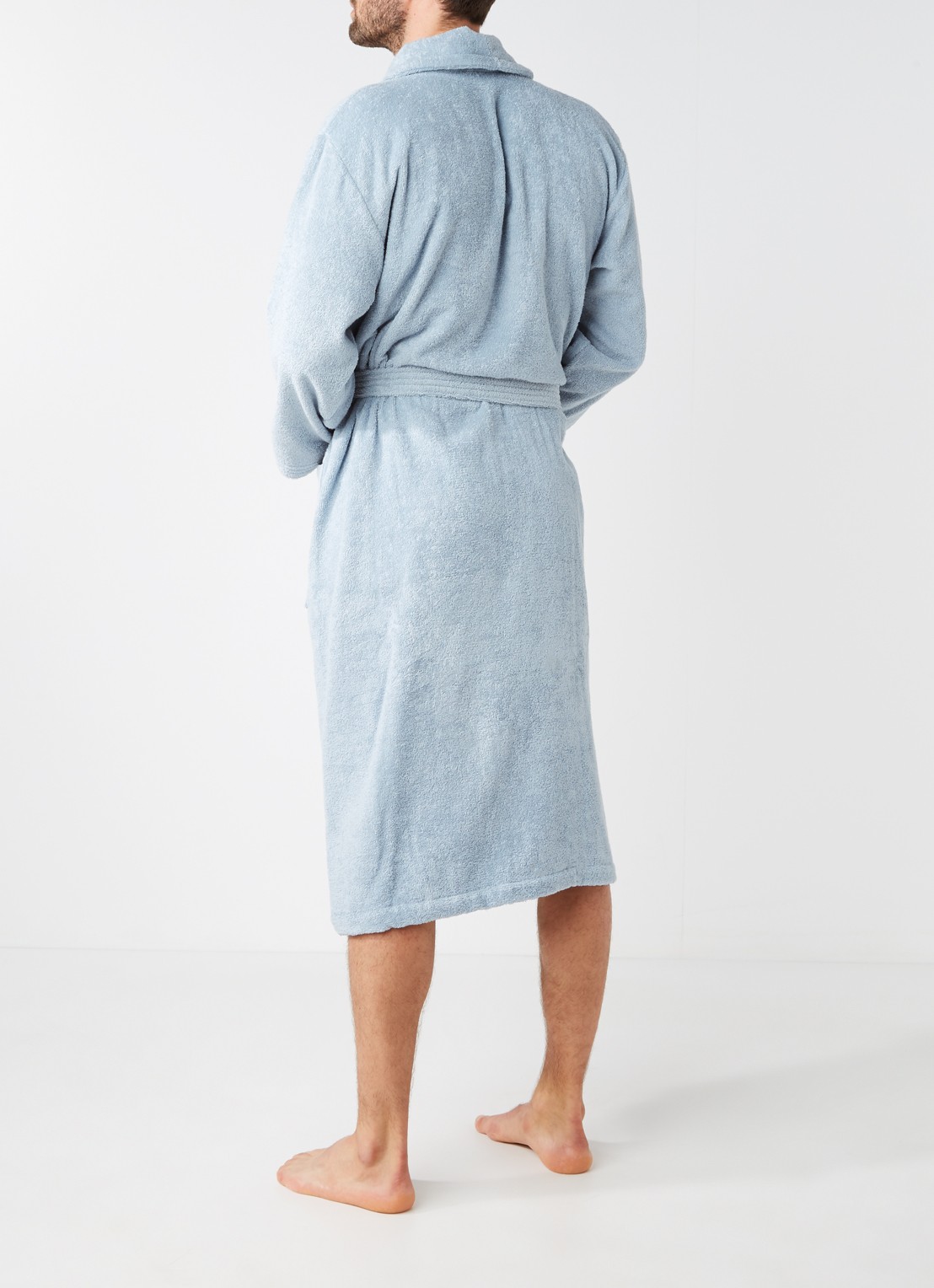 de Bijenkorf Home  Softness badjas van  katoen - unisex - achterkant blauwgrijs