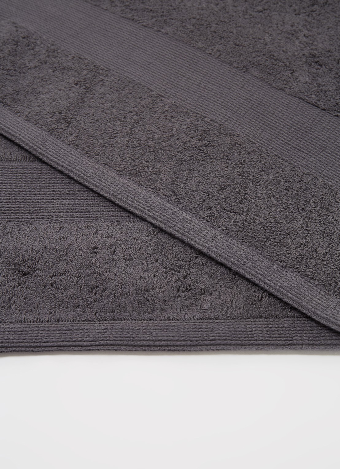 de Bijenkorf Home  Softness badlaken - 600 gr/m2 - 70 x 140 cm - detail 4 antraciet